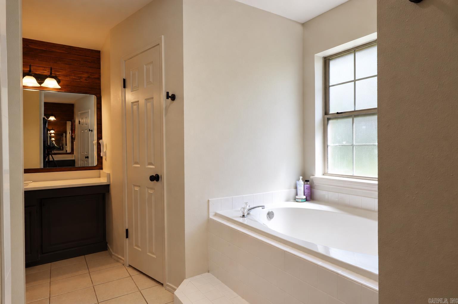 204 Boulder Ridge Circle Property Photo 12