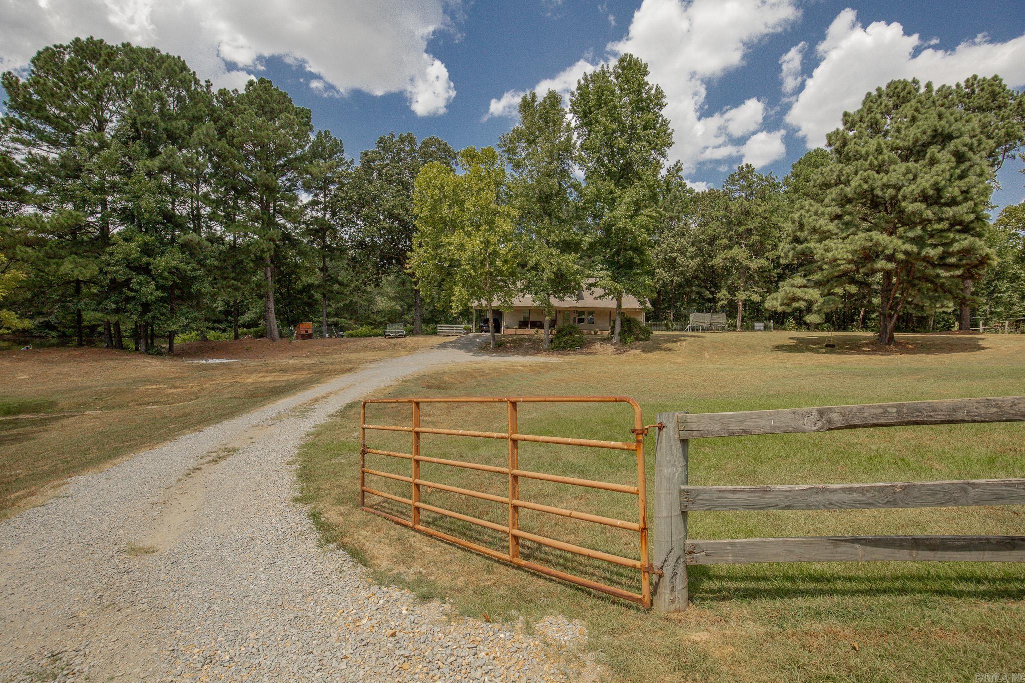 2301 Bennett Property Photo 3