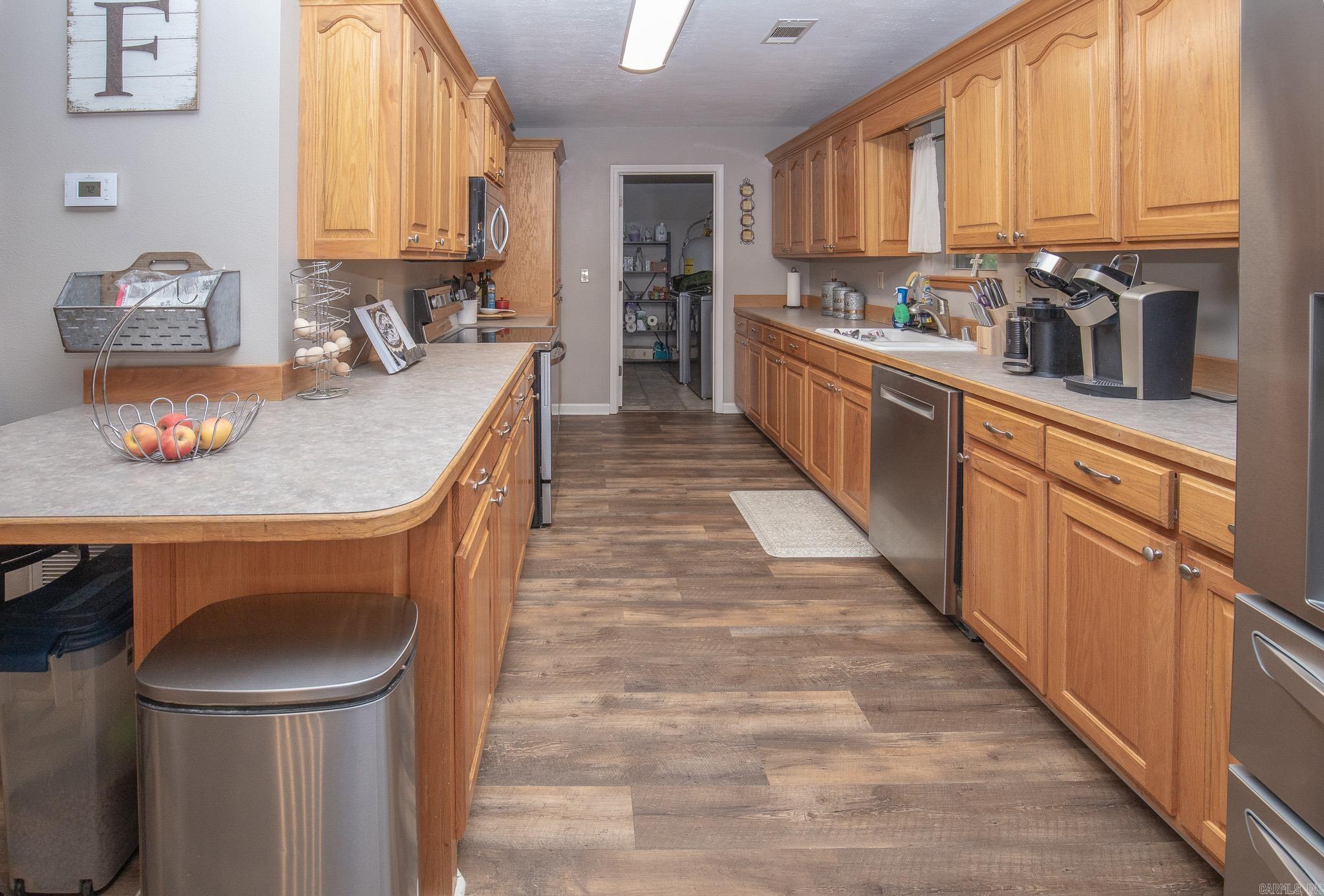 2301 Bennett Property Photo 14