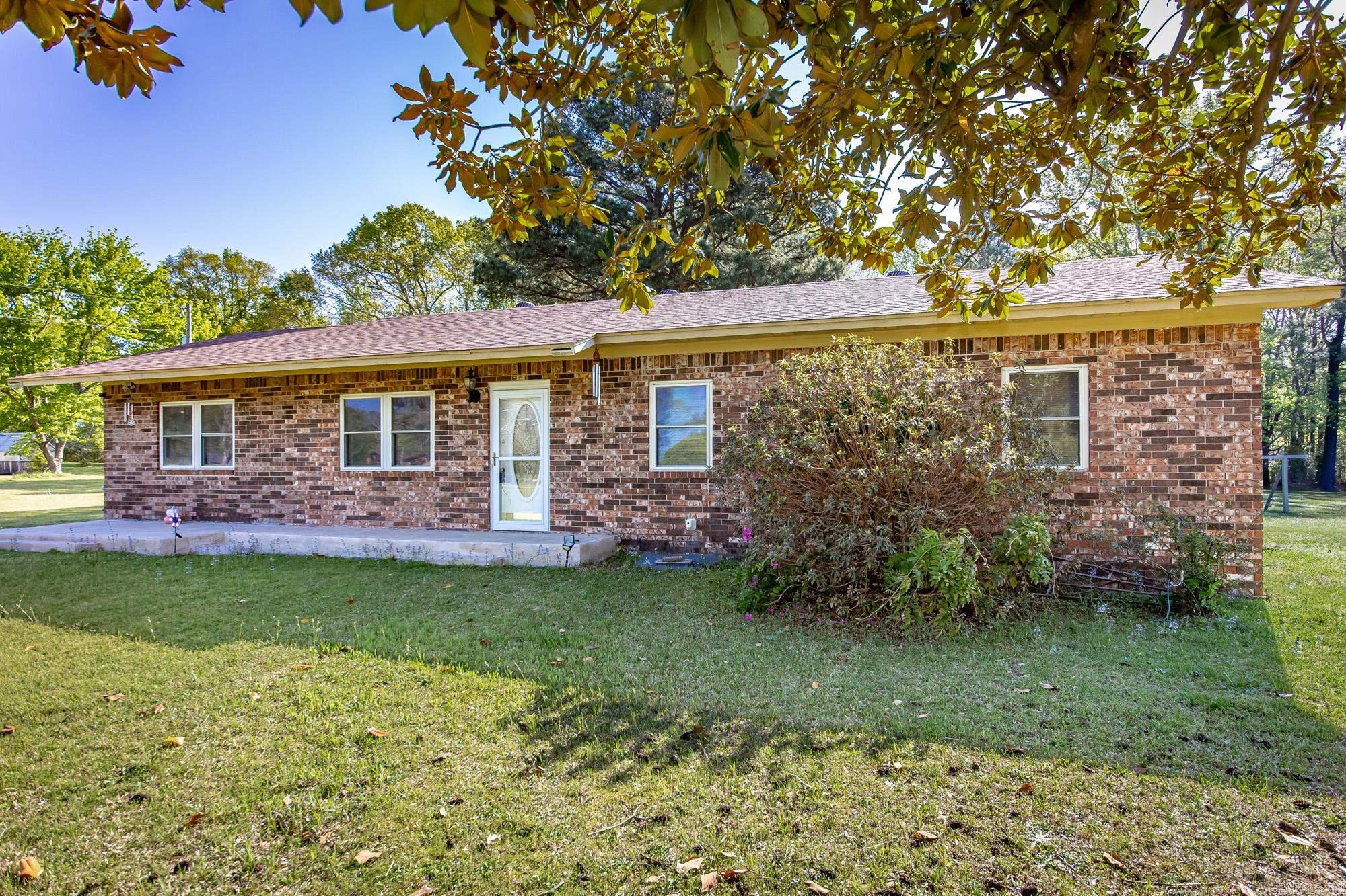 448 Candlewood Circle Property Photo 3