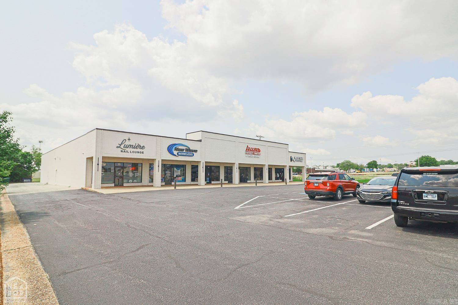 2209 E Highland Drive #b Property Photo 4