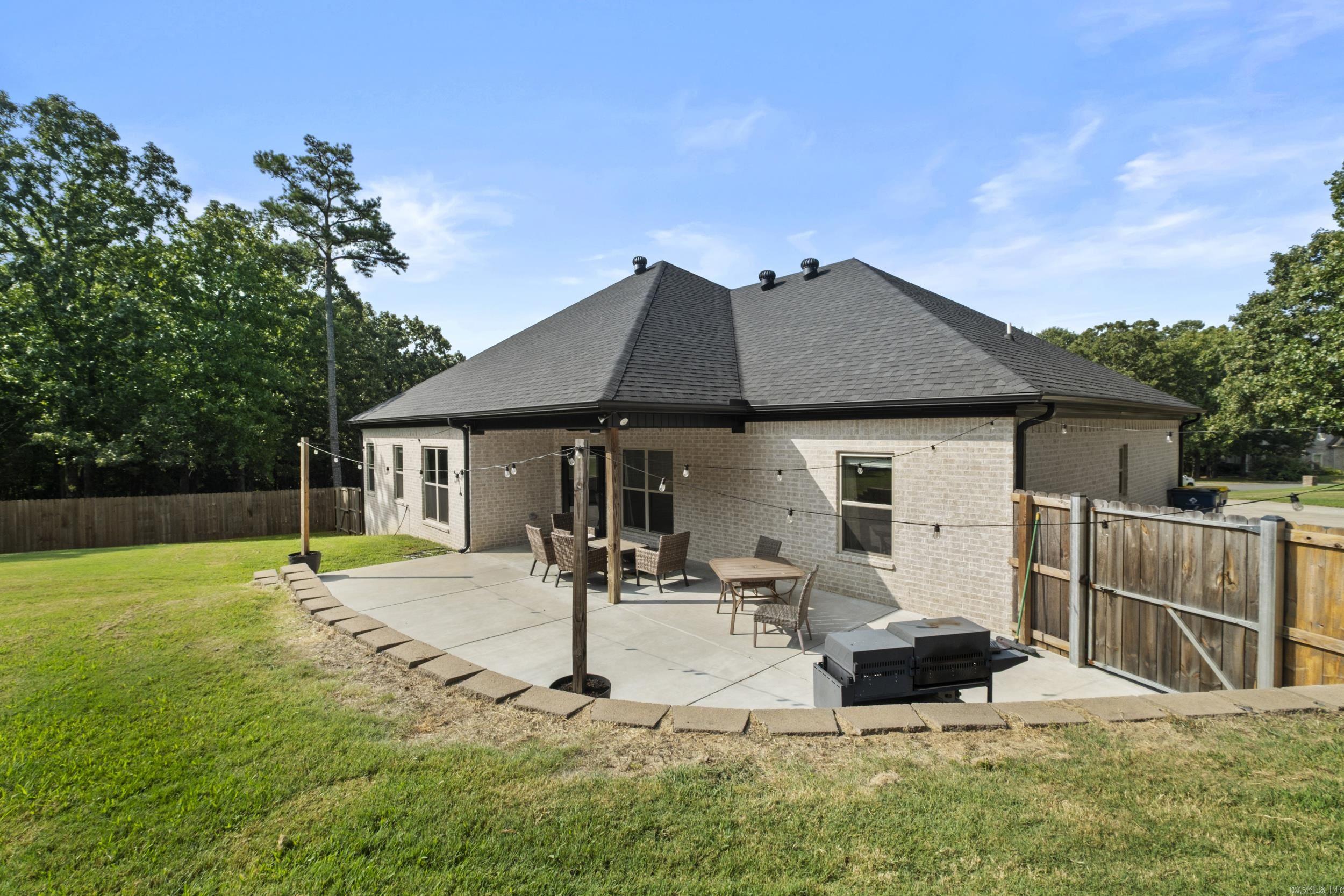 21 Turnberry Lane Property Photo 41