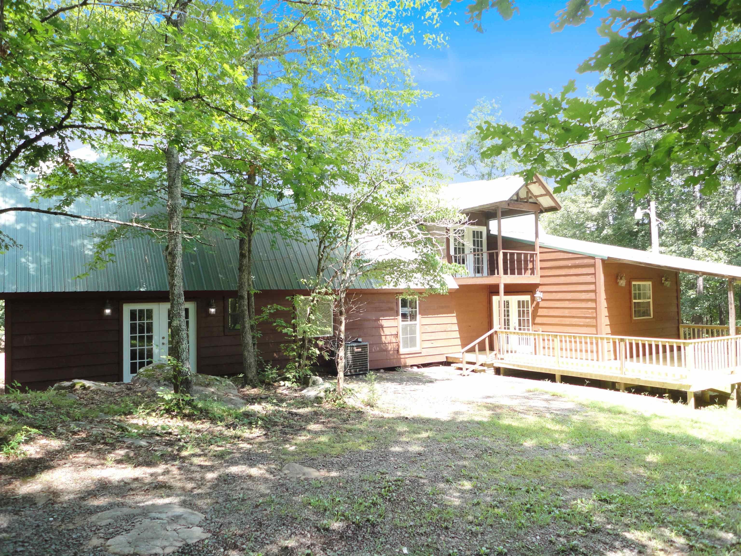 249 Creekside Drive Property Photo 3