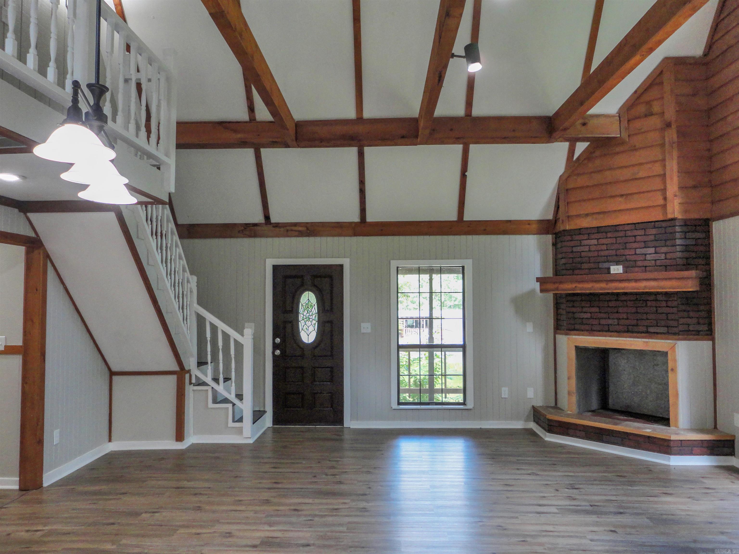 249 Creekside Drive Property Photo 6