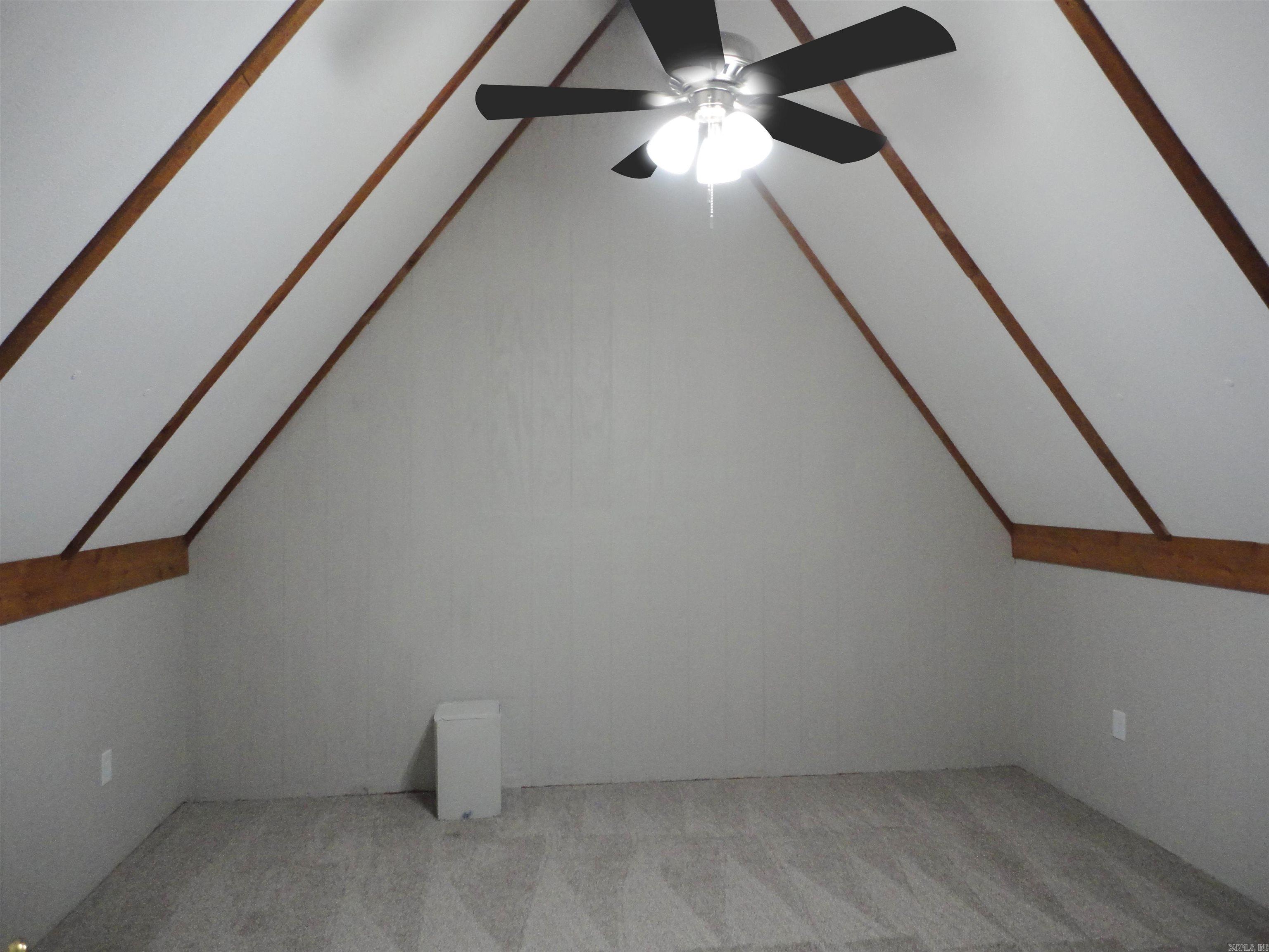 249 Creekside Drive Property Photo 11