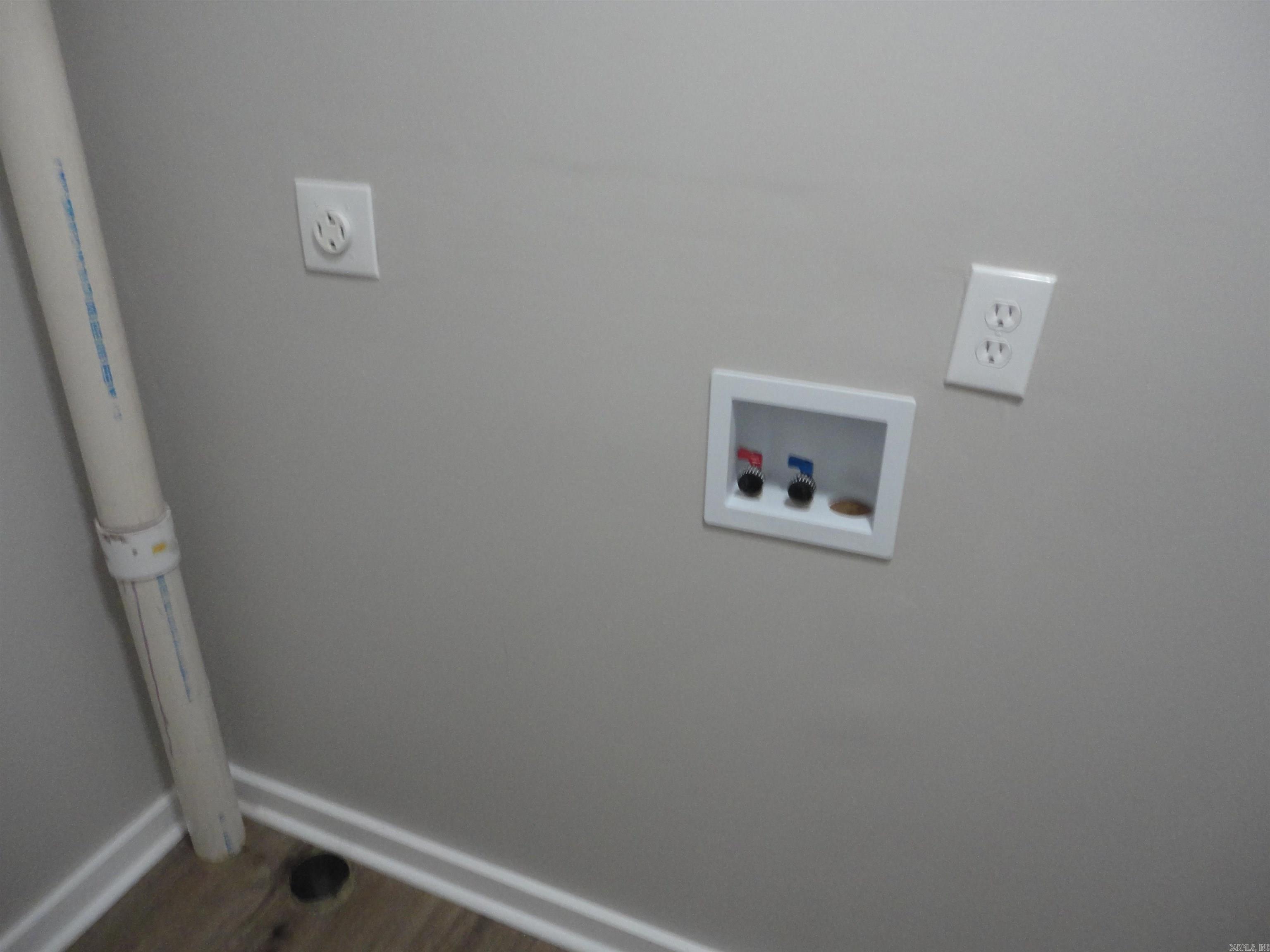 249 Creekside Drive Property Photo 23