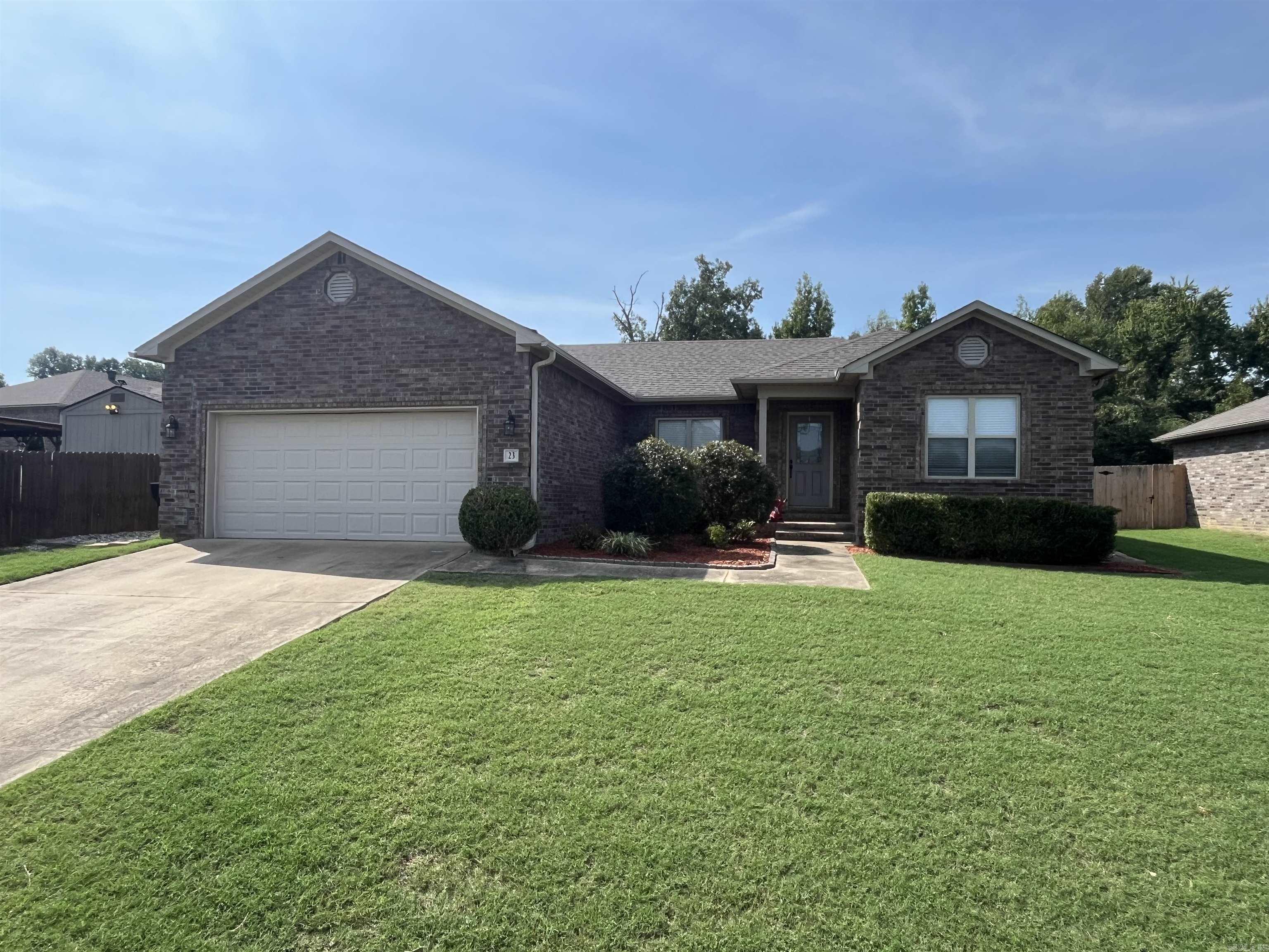 23 Sierra Drive Property Photo 1