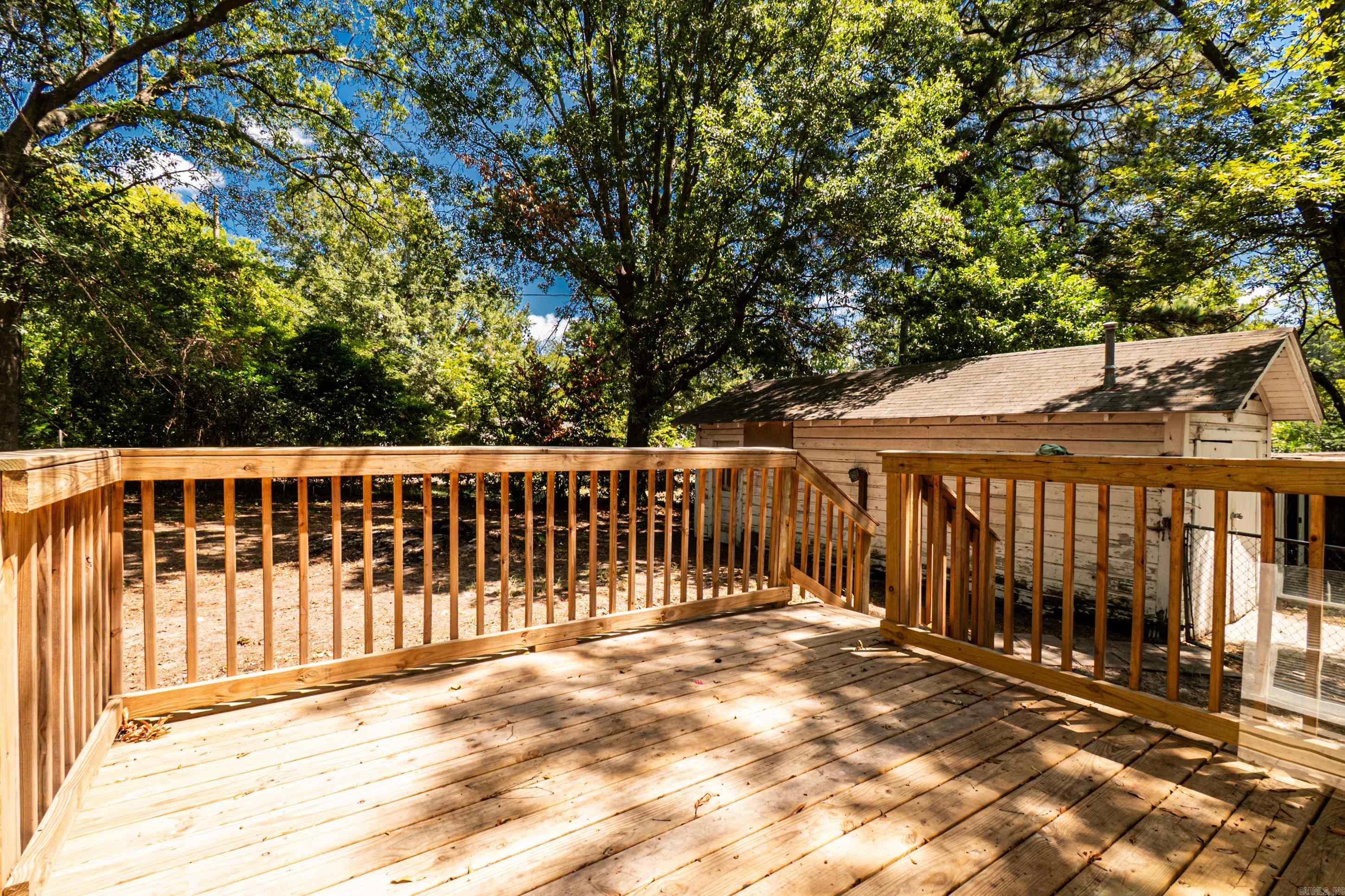 702 S Parkway Dr Property Photo 14