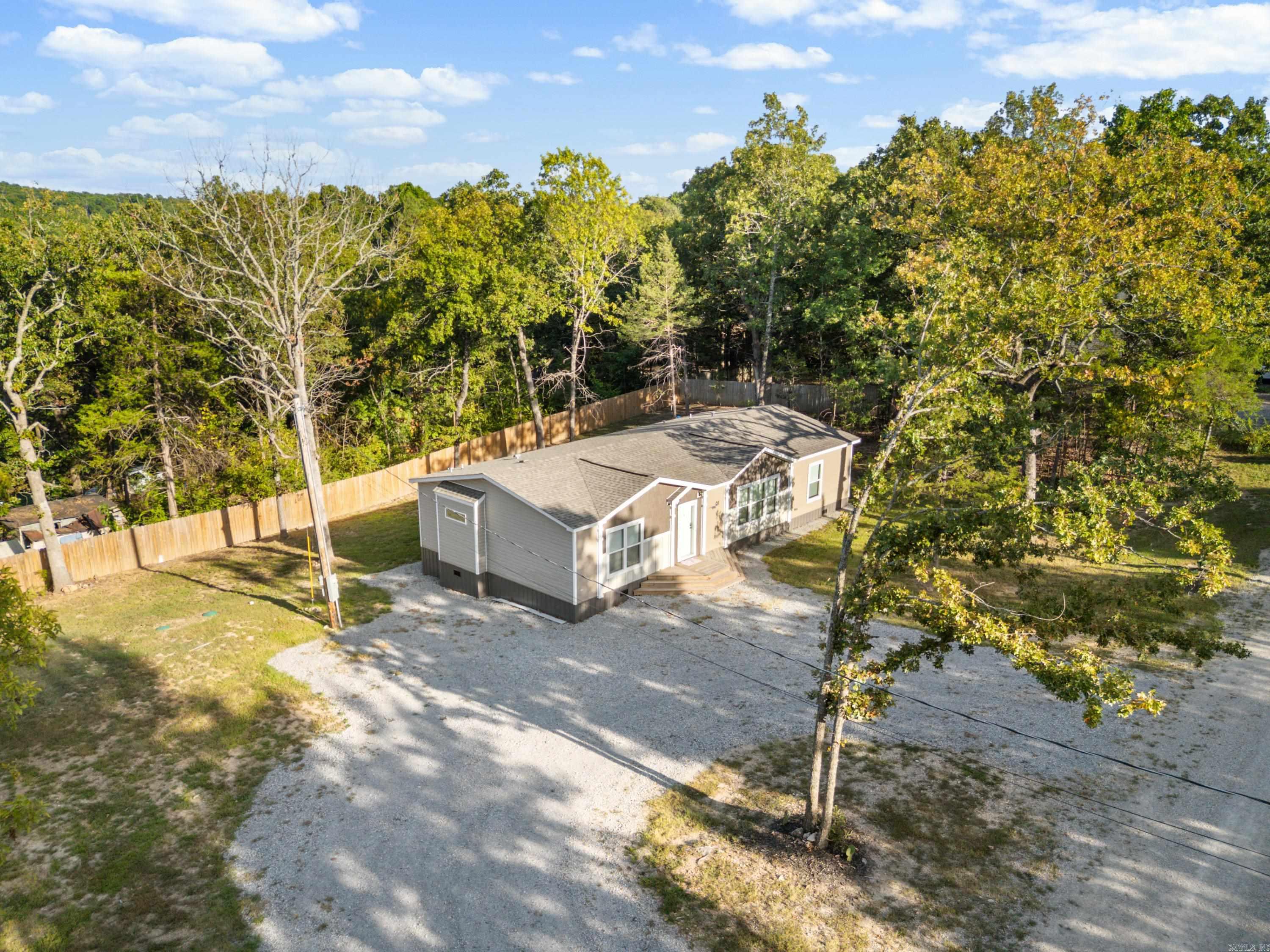 61 Sumac Dr Property Photo 1