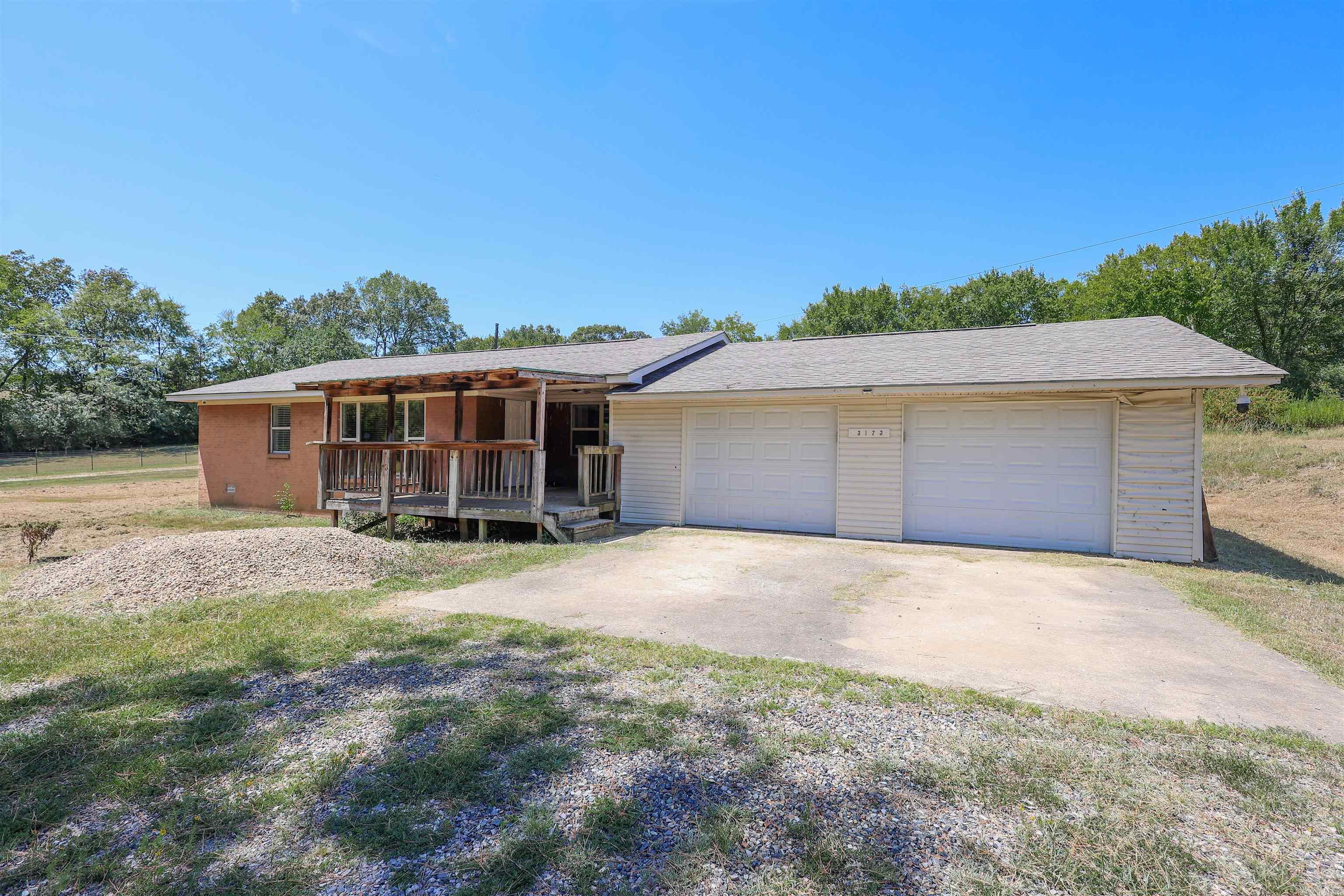 3173 S HWY 27 Property Photo 1