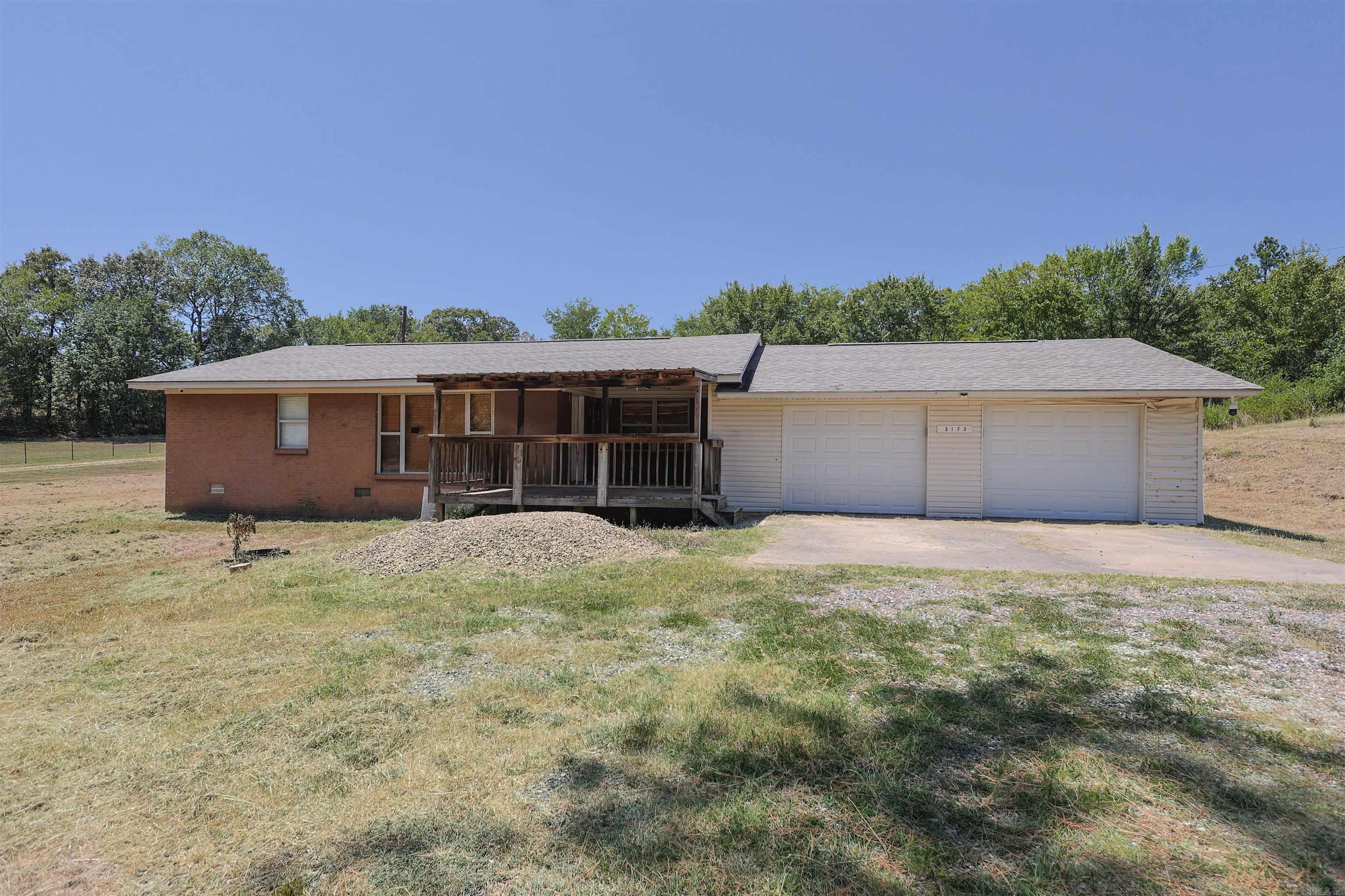 3173 S Hwy 27 Property Photo 2