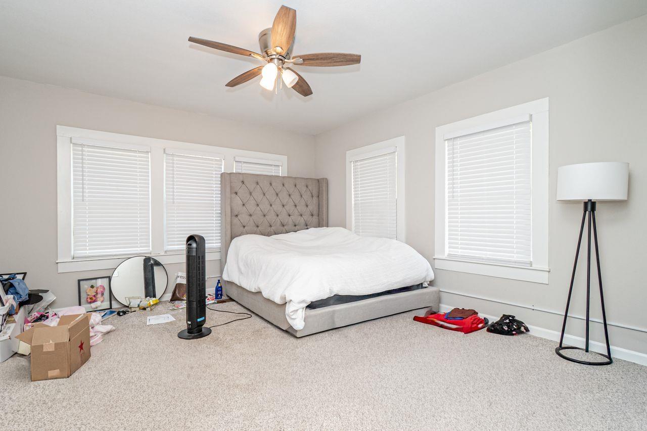 1203 W Cedar Street Property Photo 4