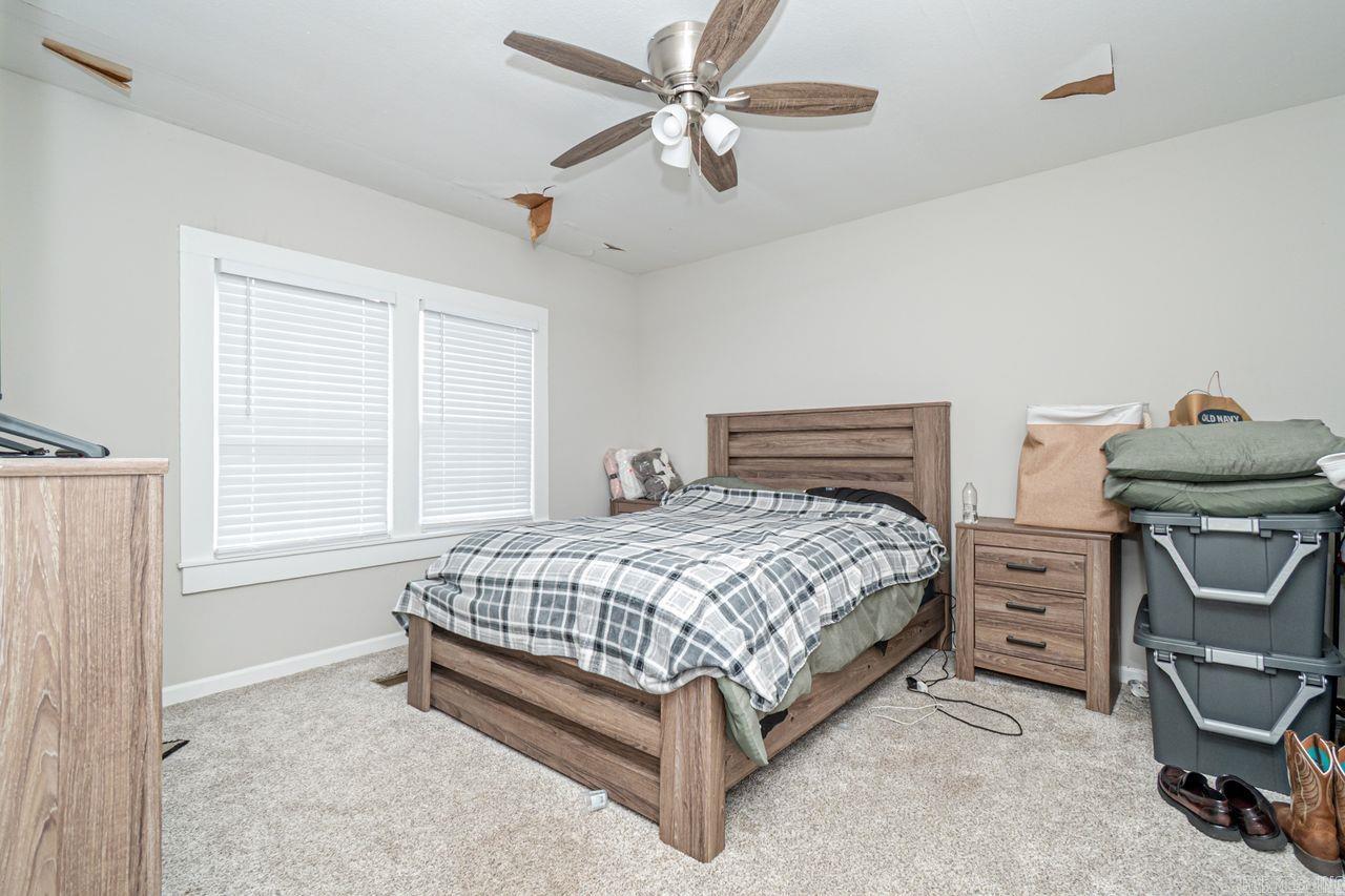 1203 W Cedar Street Property Photo 5