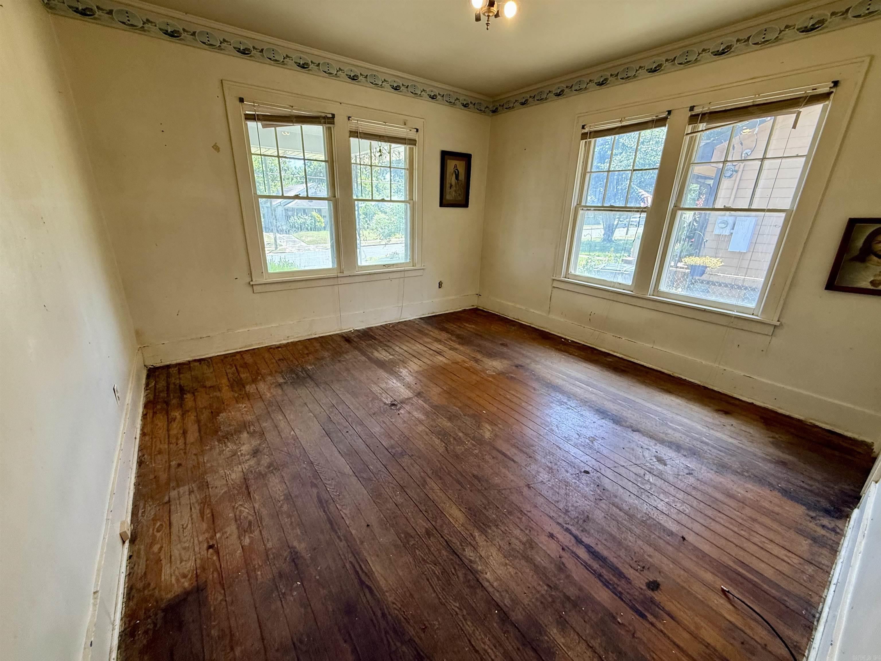 708 Garland Avenue Property Photo 13