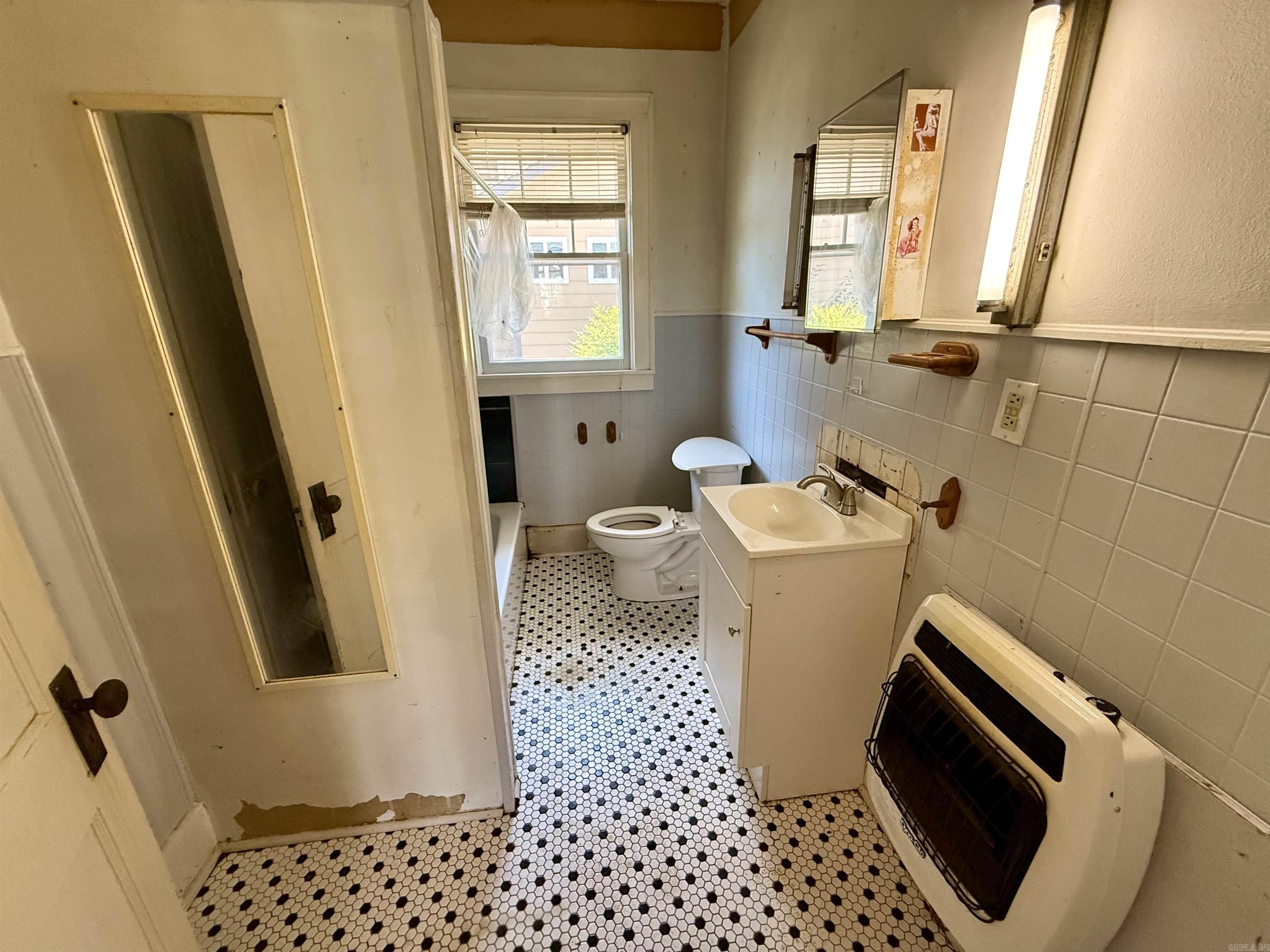 708 Garland Avenue Property Photo 14