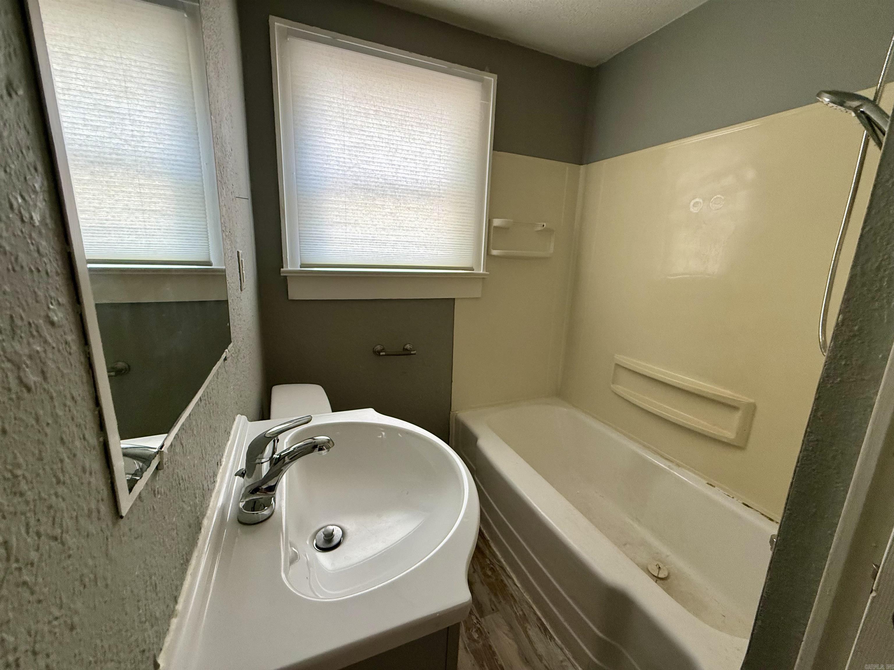 244 S Patterson Street Property Photo 17