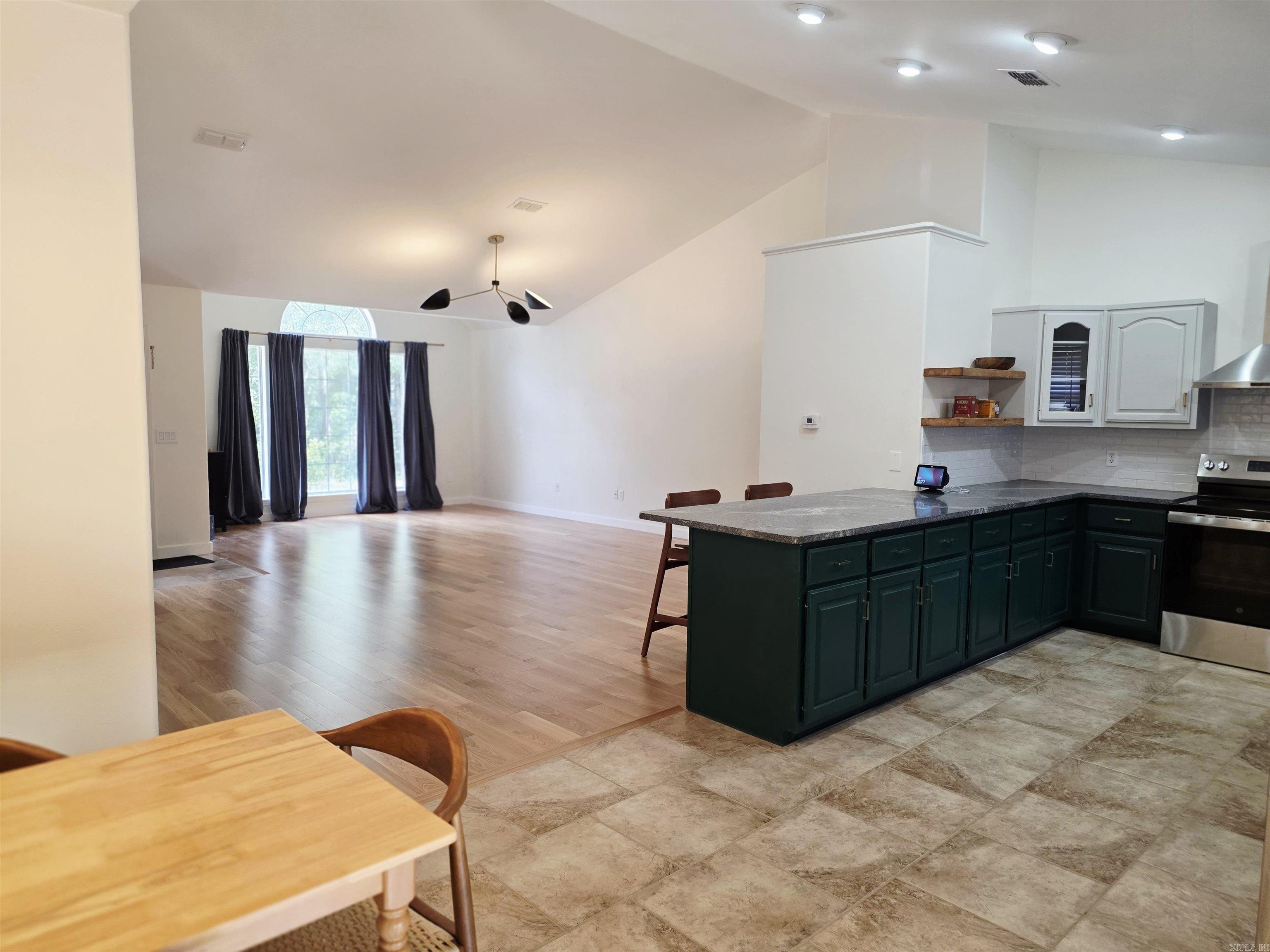 1705 Ashton Drive Property Photo 5