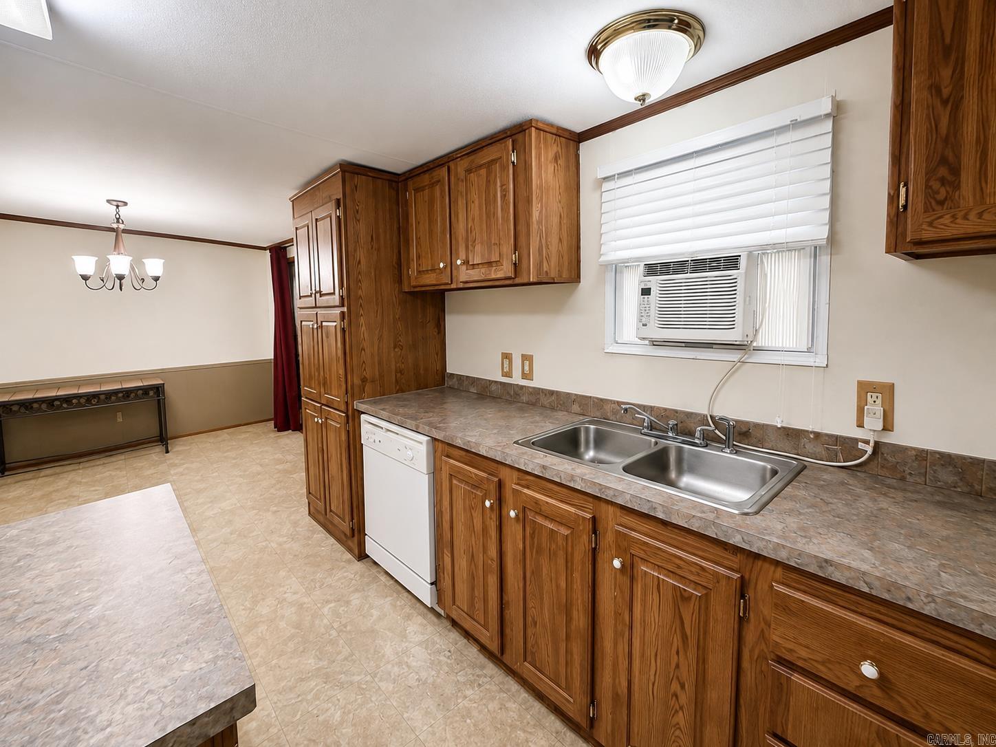 256 Watson Street Property Photo 12