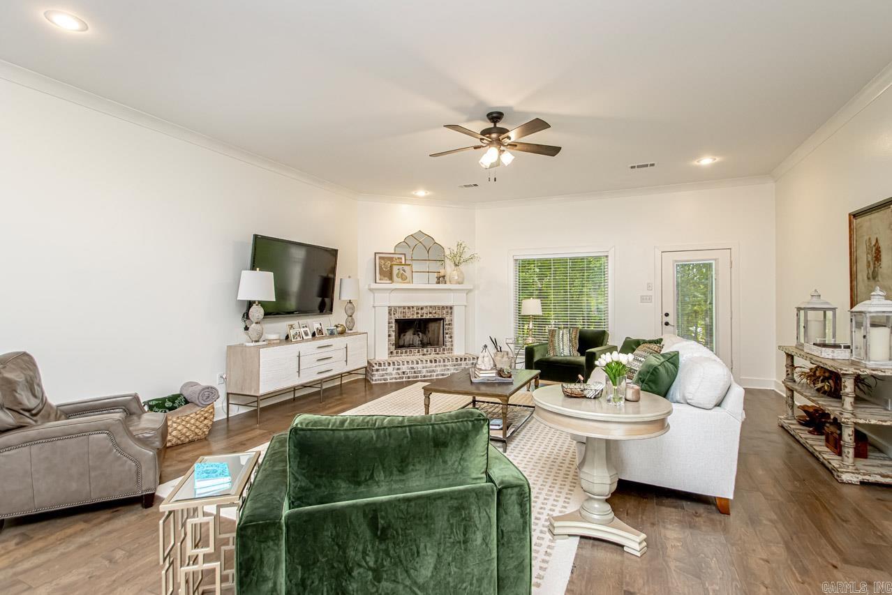 6533 Castle Ridge Property Photo 3
