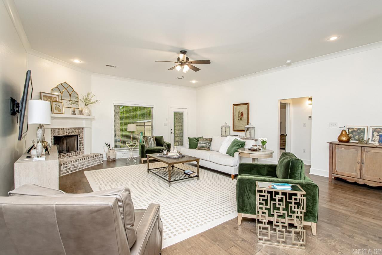 6533 Castle Ridge Property Photo 4
