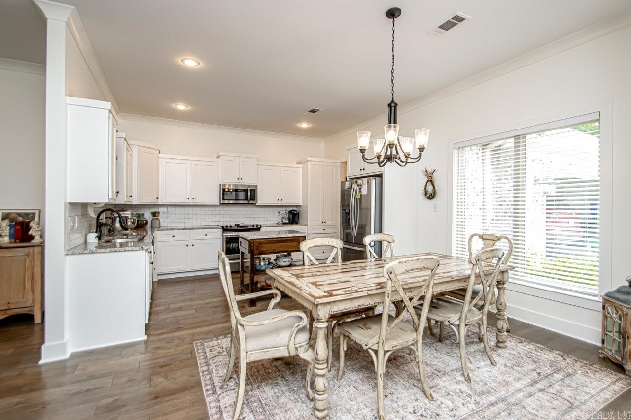 6533 Castle Ridge Property Photo 7