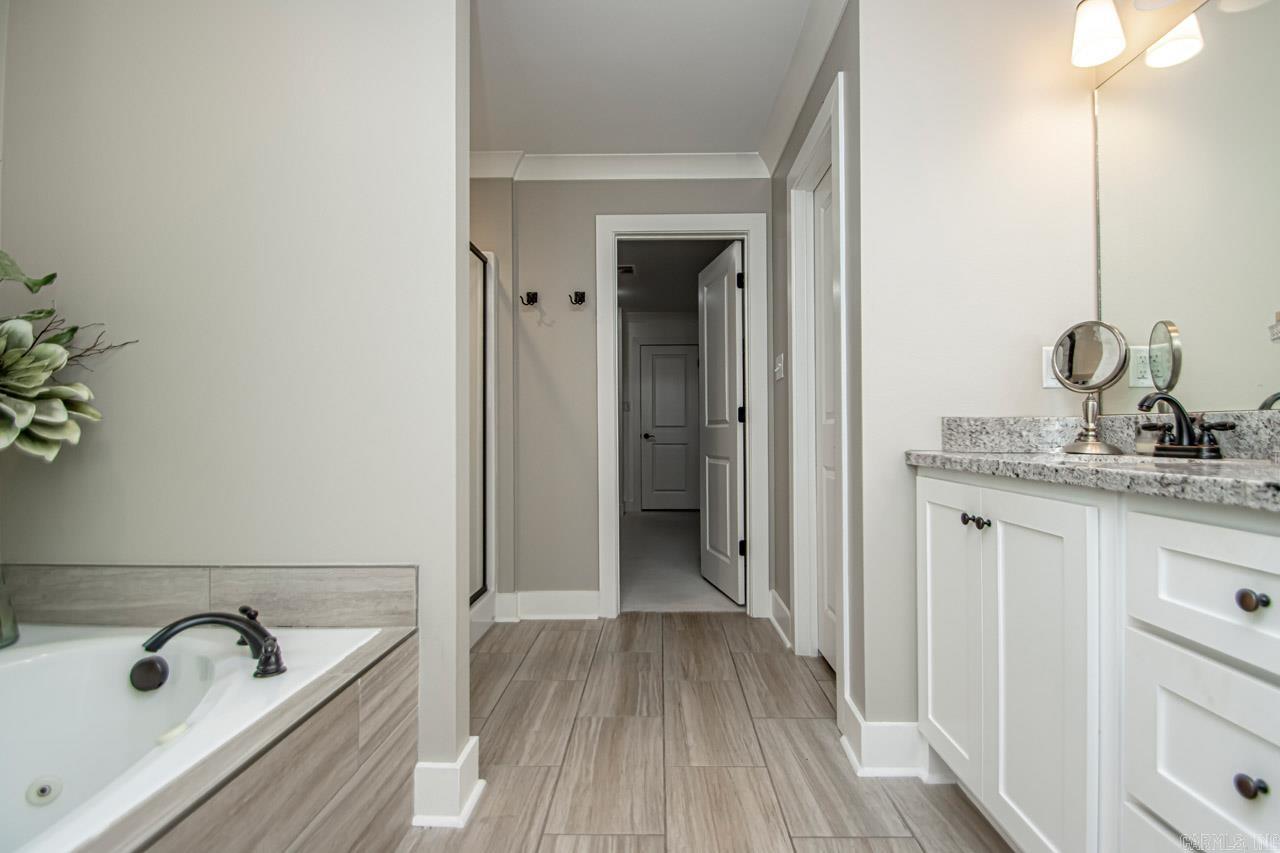 6533 Castle Ridge Property Photo 18