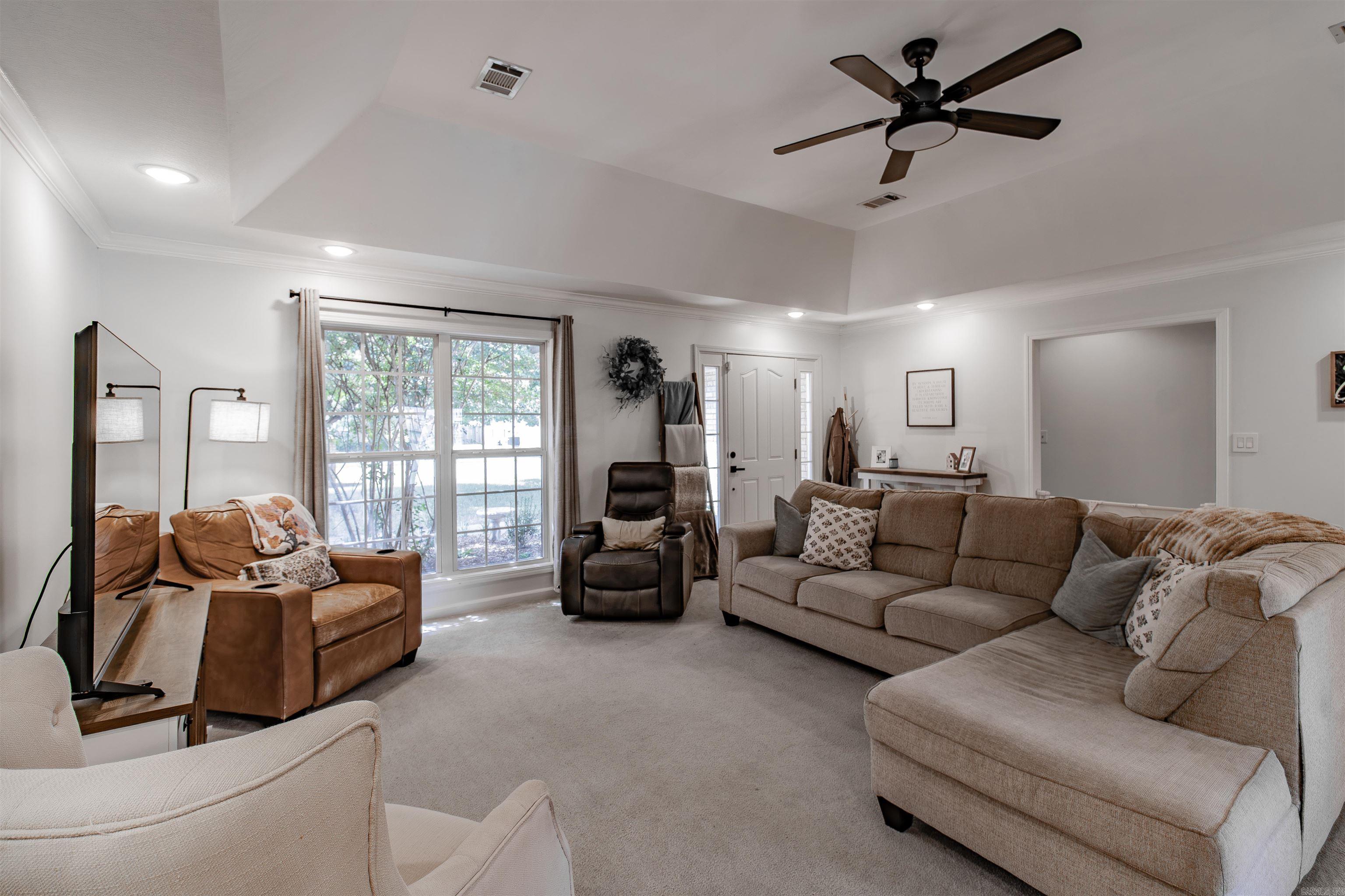 620 Blossom Property Photo 4