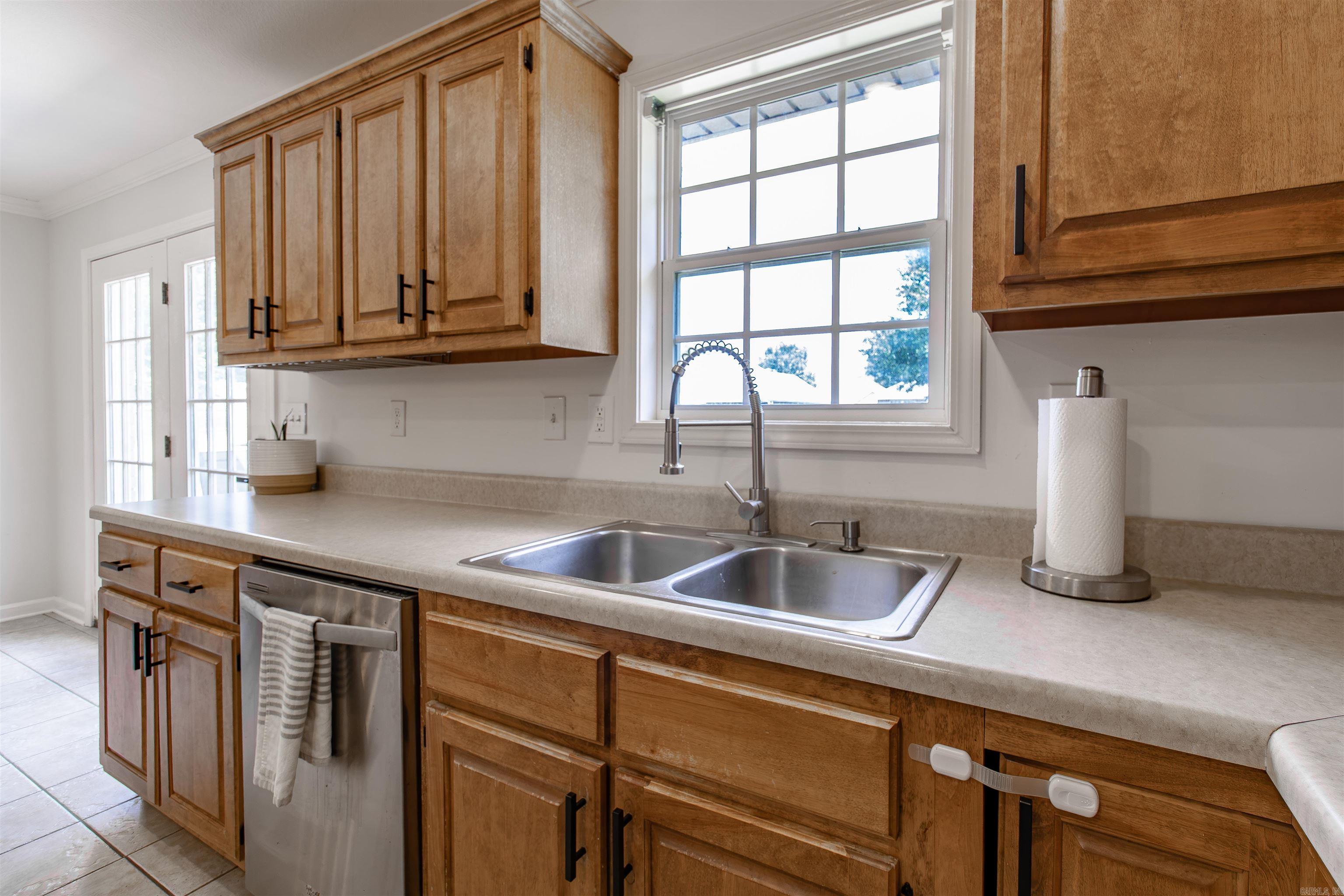 620 Blossom Property Photo 7