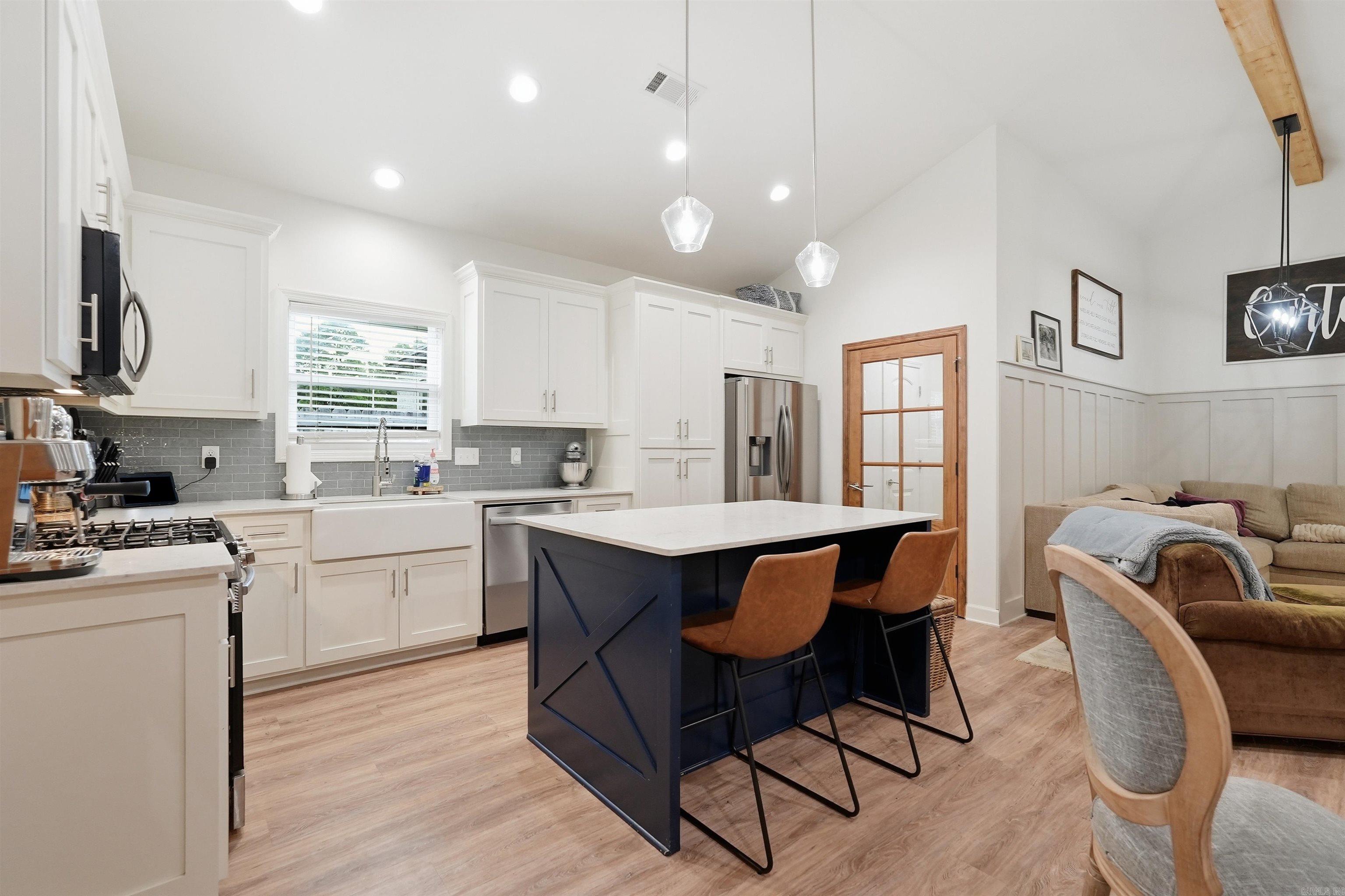 2805 Evonshire Drive Property Photo 15