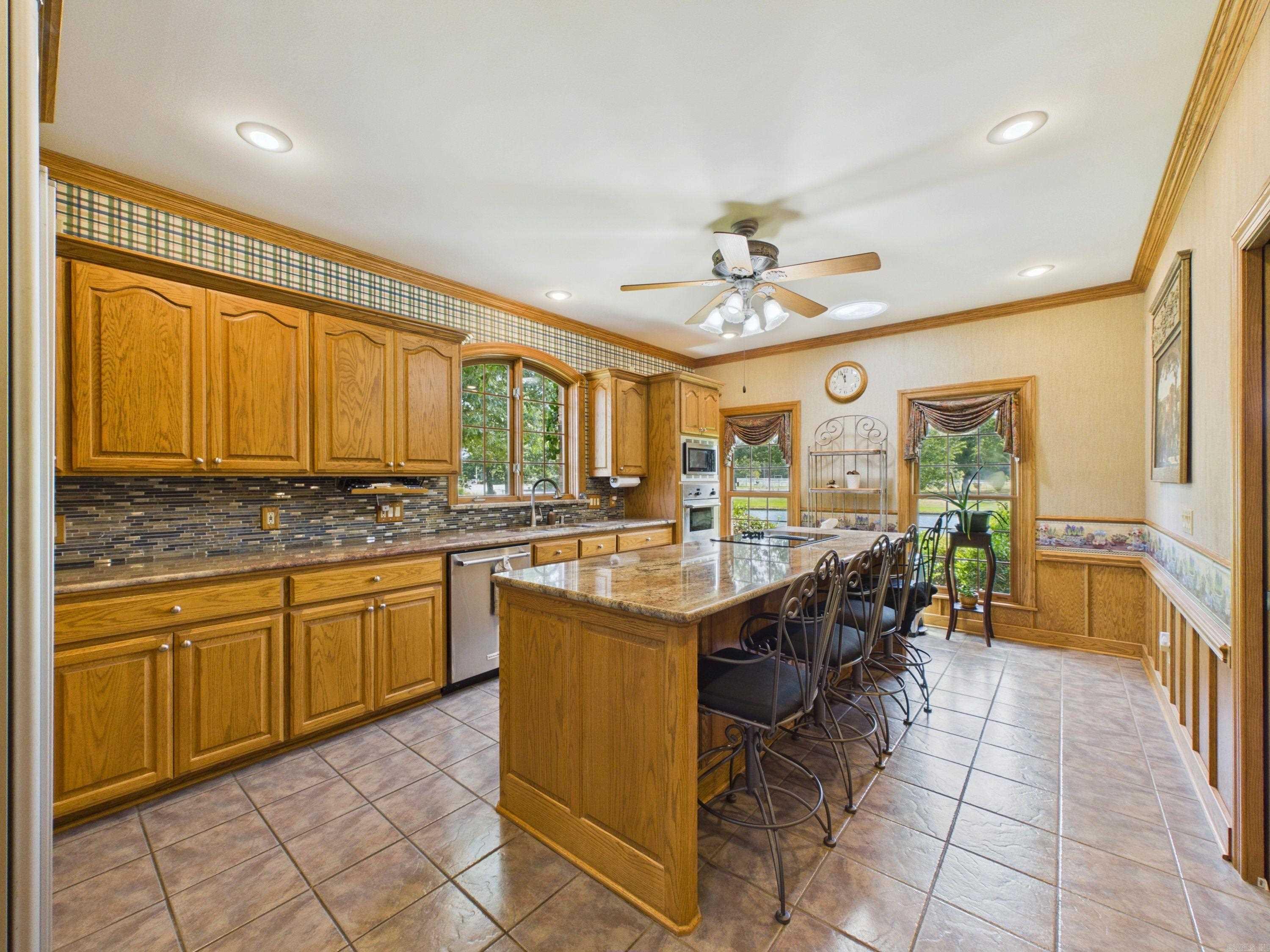 2802 Saddle Creek Rd Property Photo 13