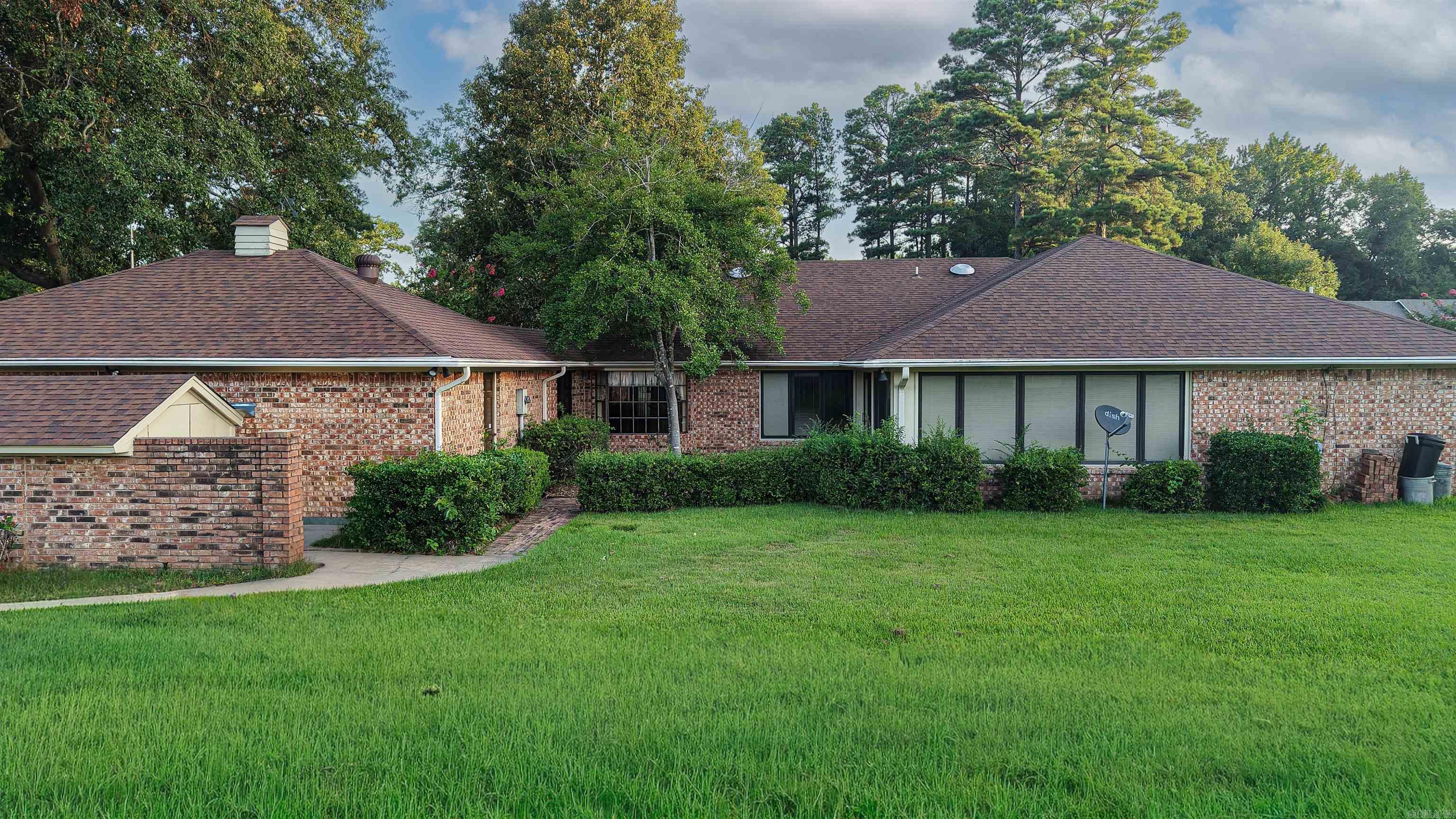 1006 Rosswood Colony Drive Property Photo 3