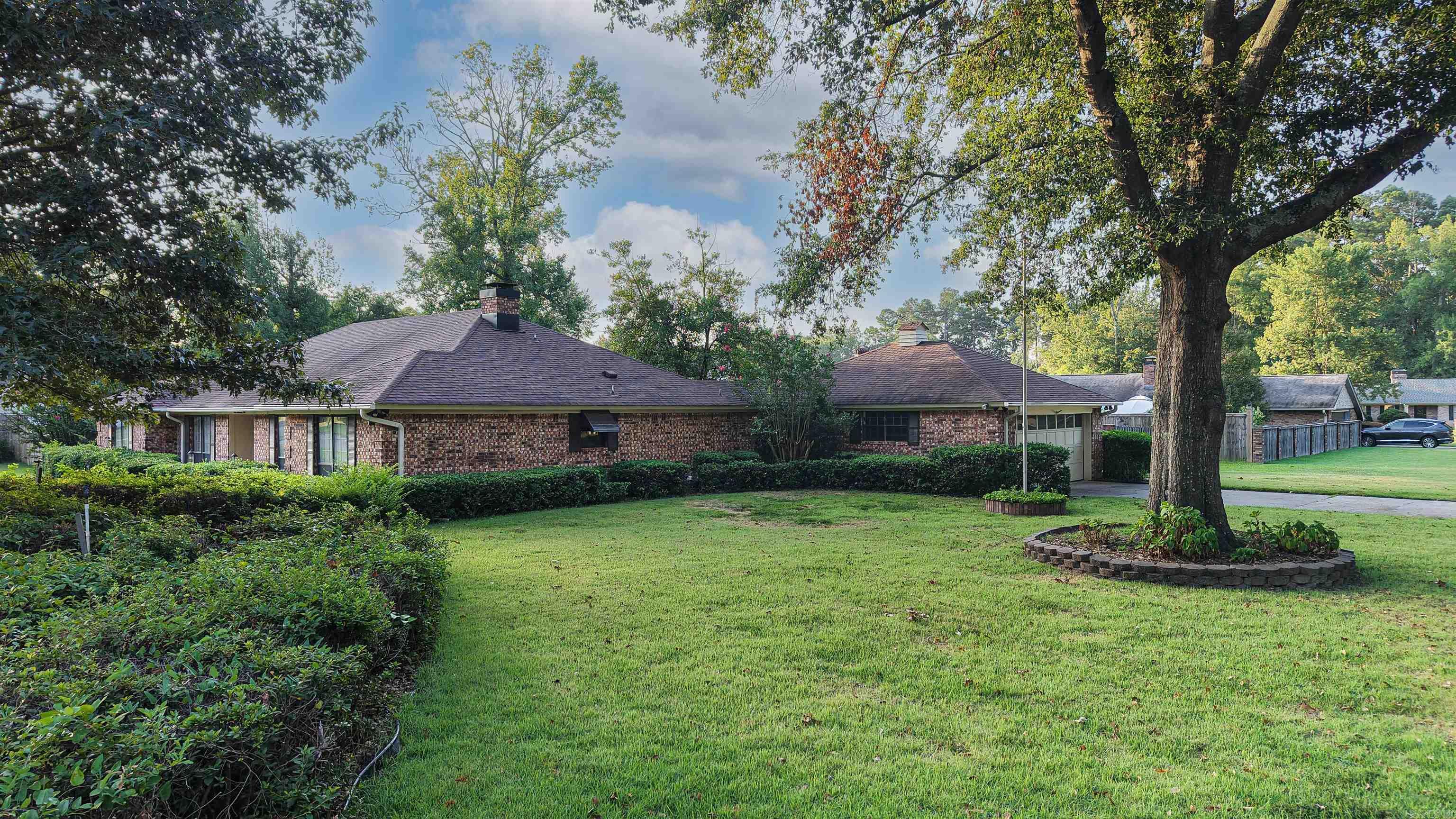 1006 Rosswood Colony Drive Property Photo 4