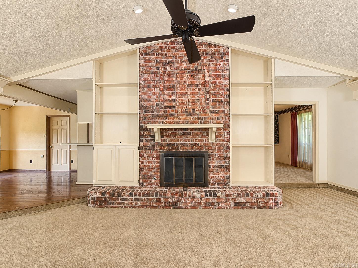 1006 Rosswood Colony Drive Property Photo 7