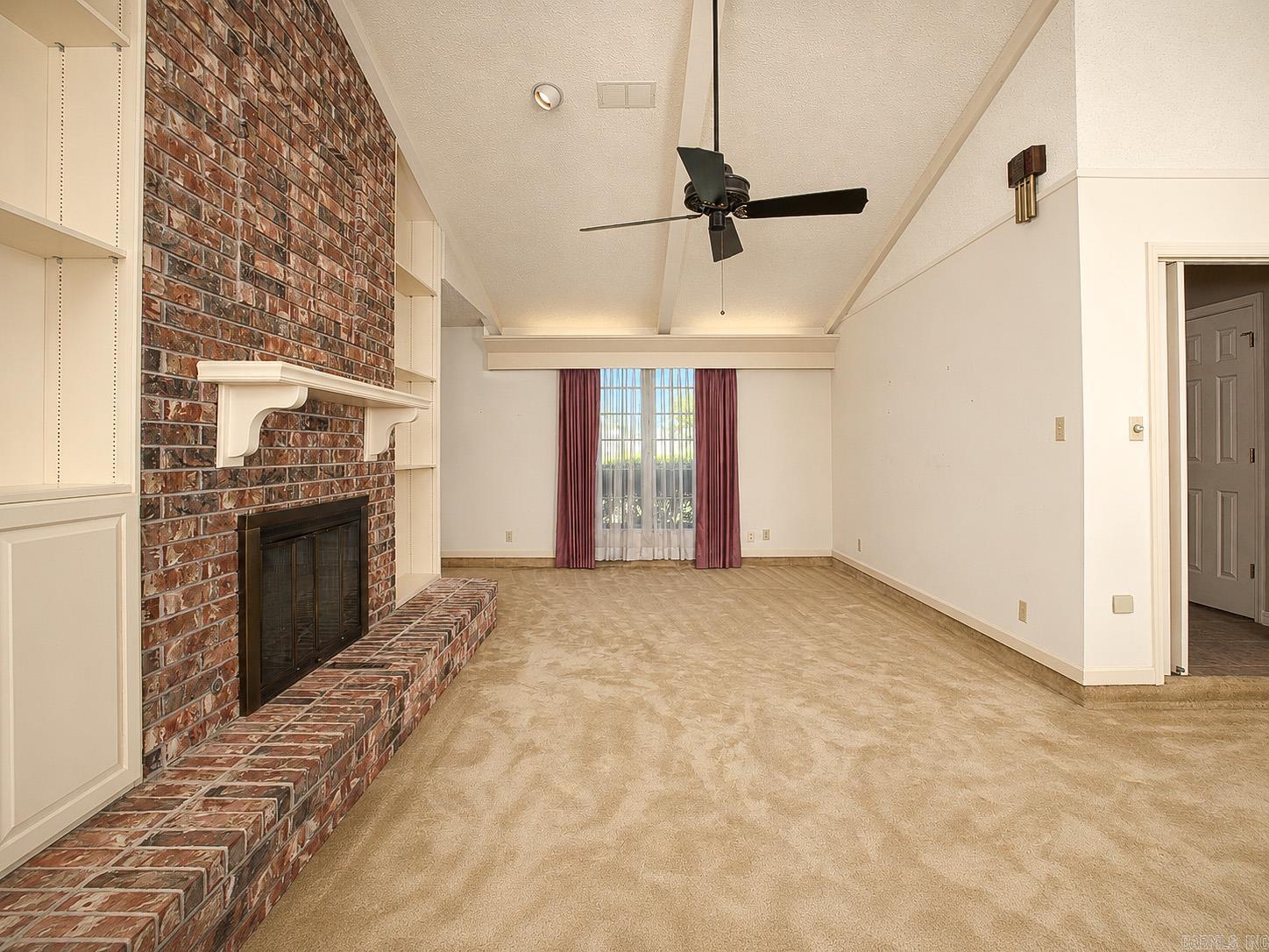 1006 Rosswood Colony Drive Property Photo 8