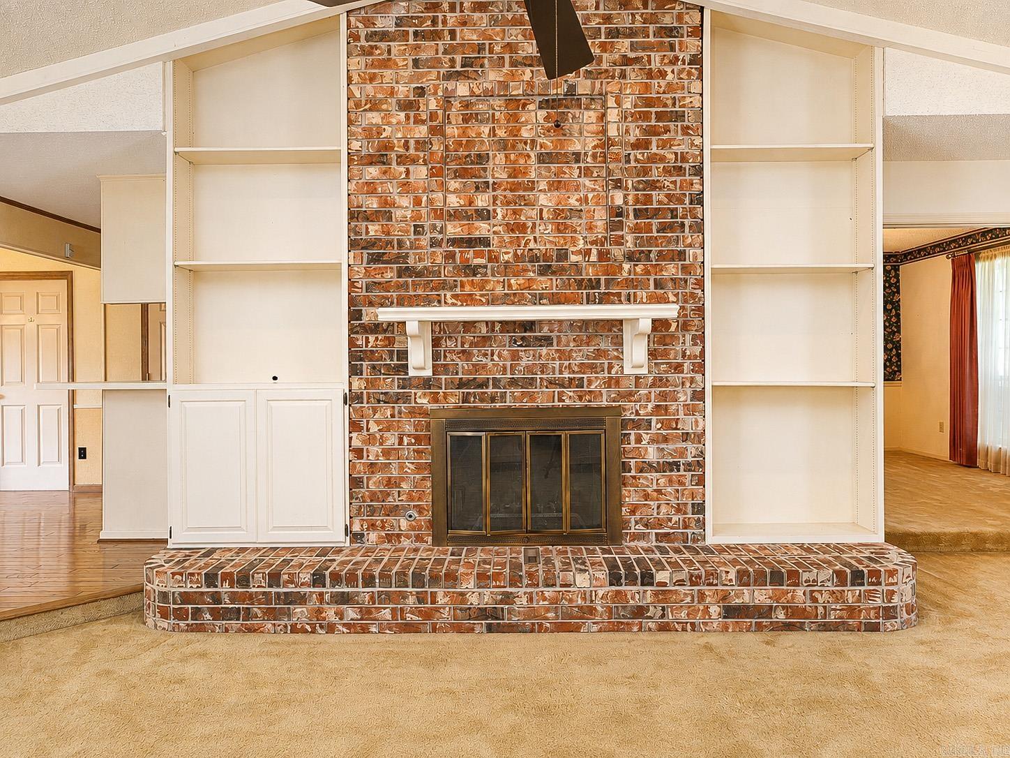 1006 Rosswood Colony Drive Property Photo 9