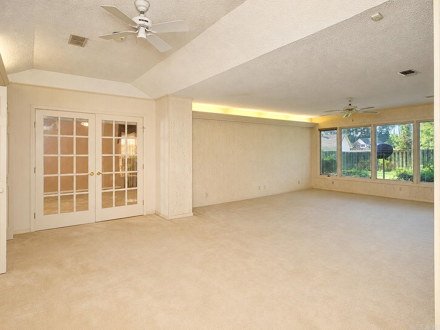 1006 Rosswood Colony Drive Property Photo 11