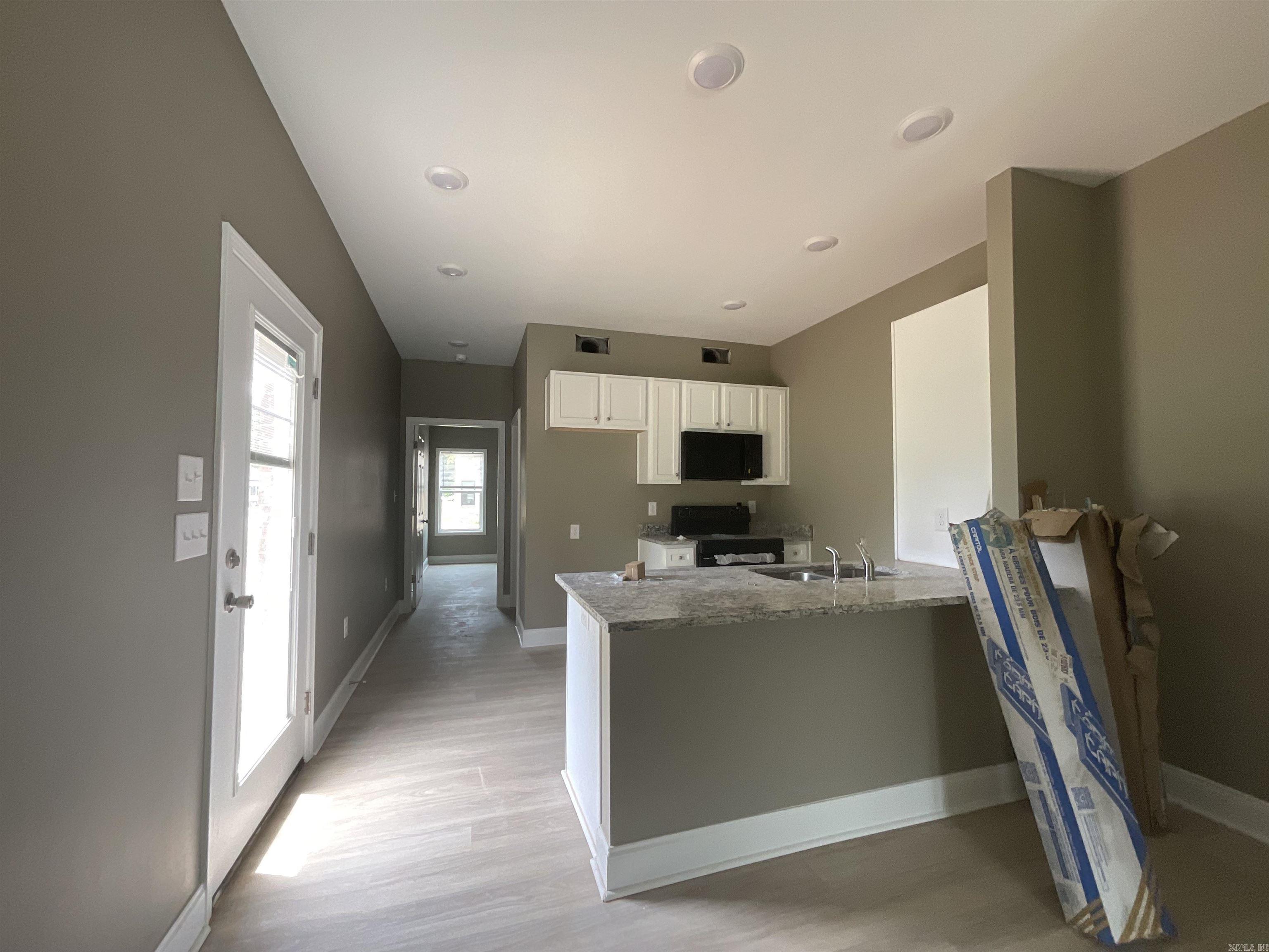 406 & 408 England Street Property Photo 6