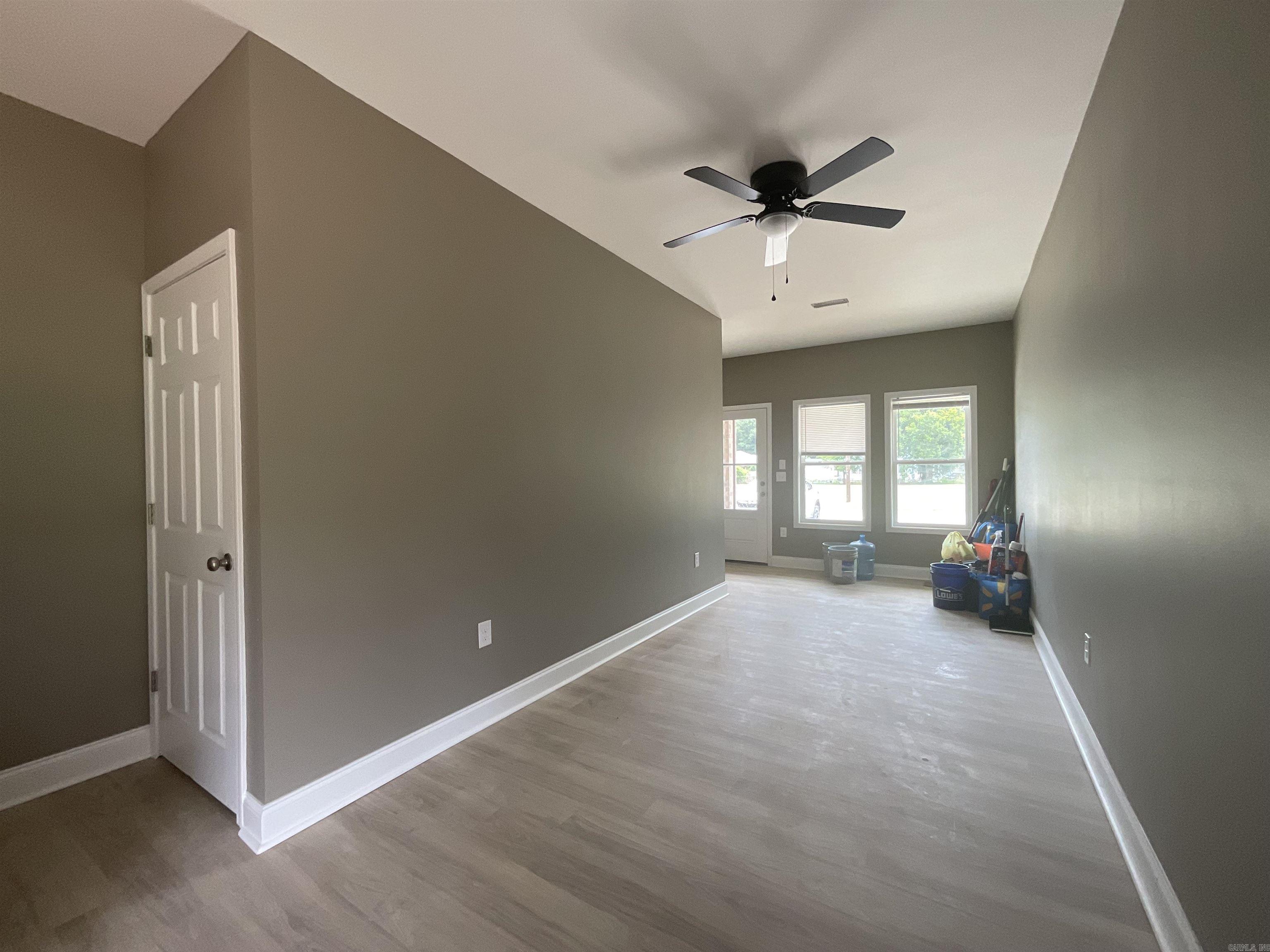 406 & 408 England Street Property Photo 7