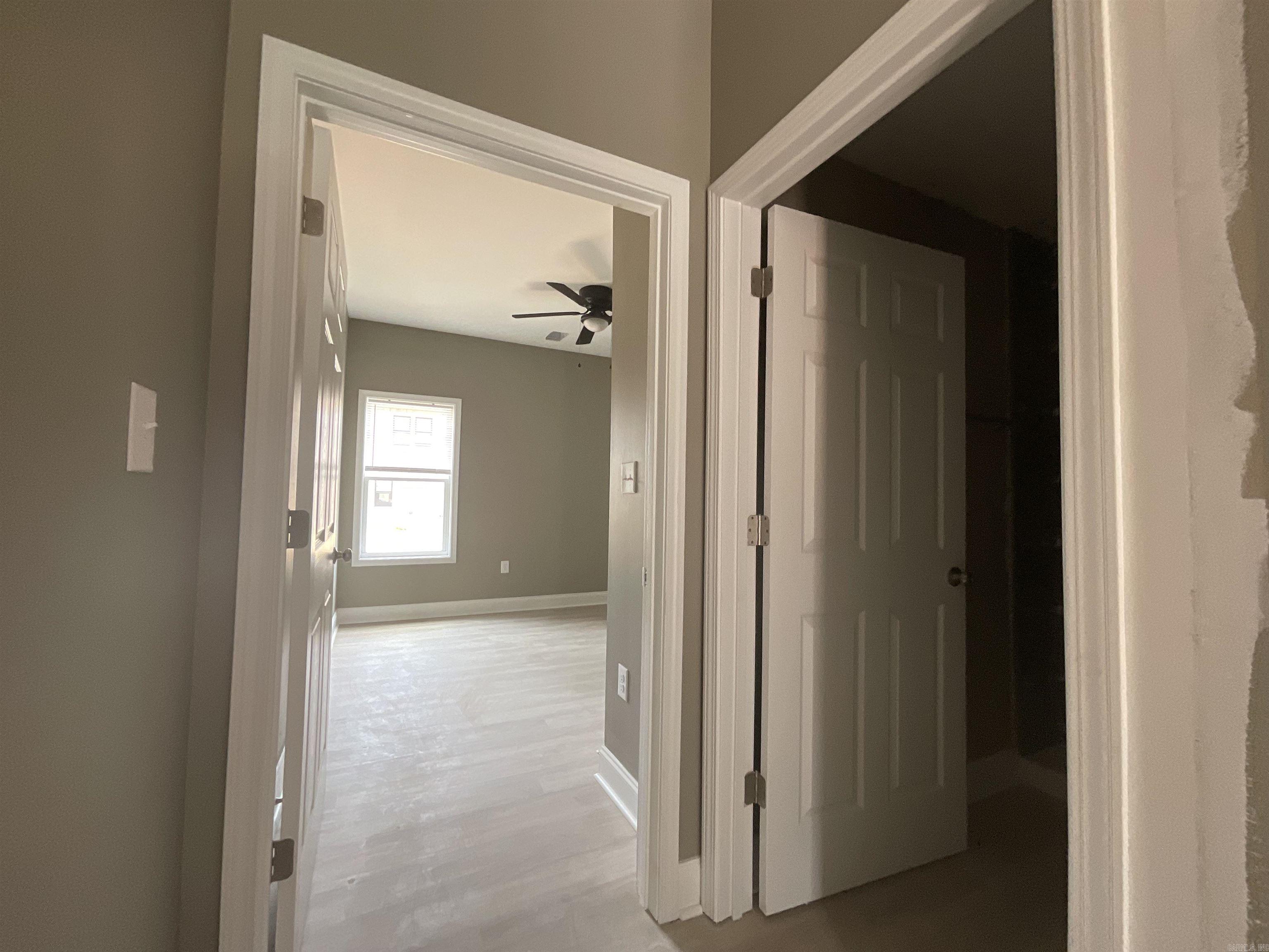 406 & 408 England Street Property Photo 11