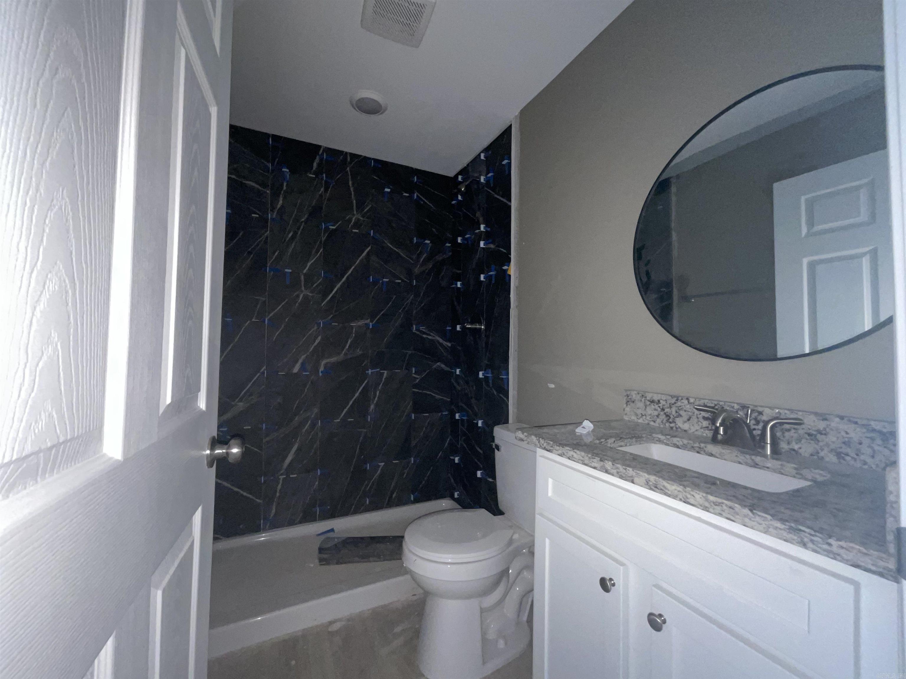 406 & 408 England Street Property Photo 12