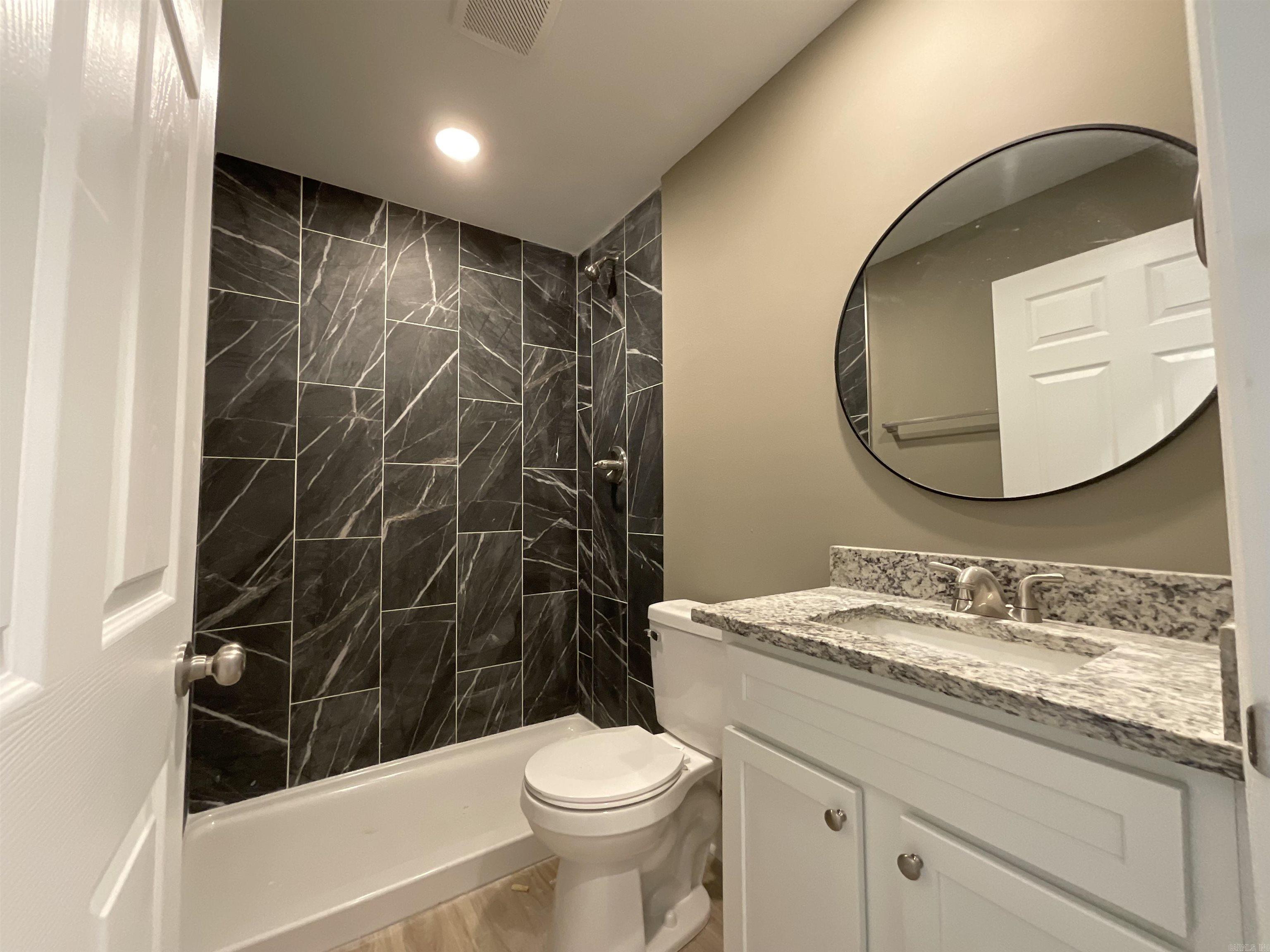 406 & 408 England Street Property Photo 12
