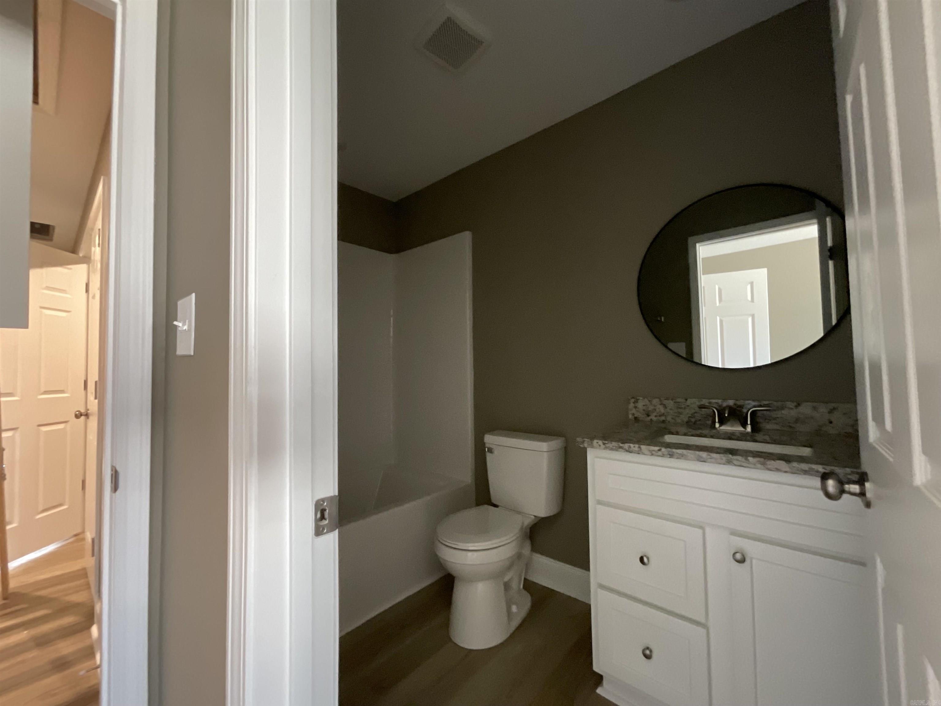 406 & 408 England Street Property Photo 18