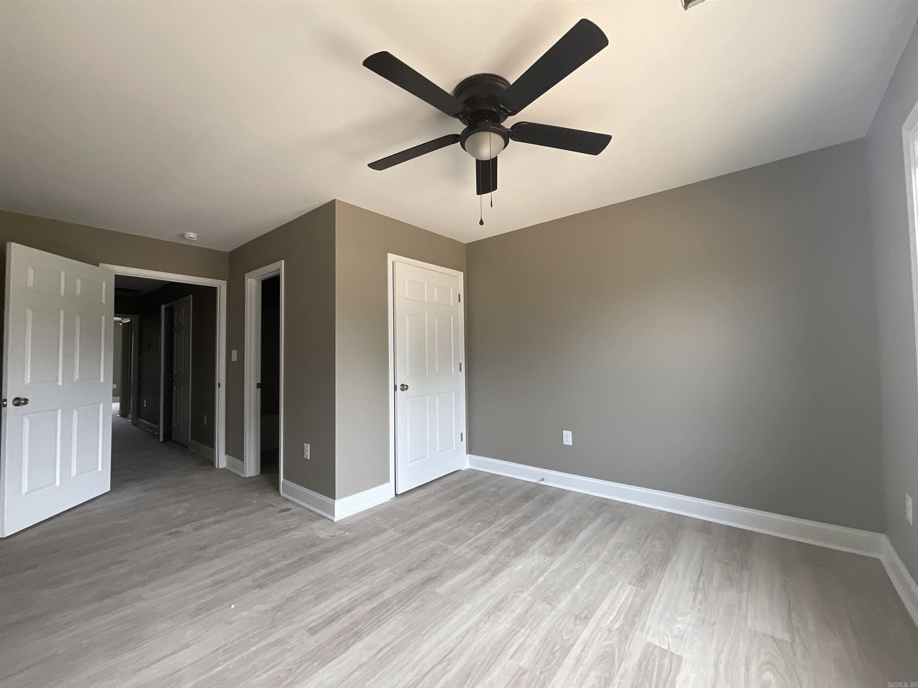 406 & 408 England Street Property Photo 20