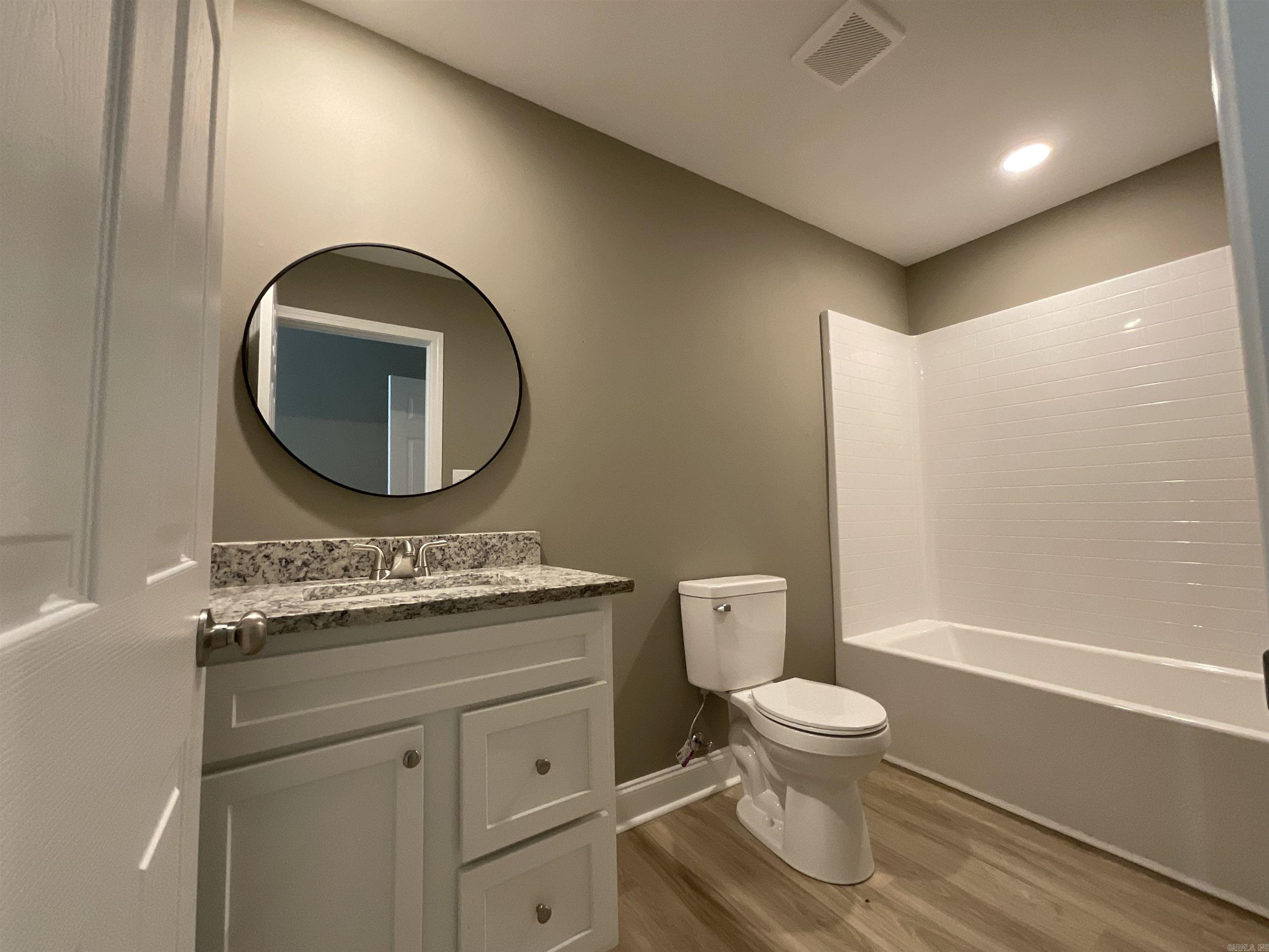 406 & 408 England Street Property Photo 23