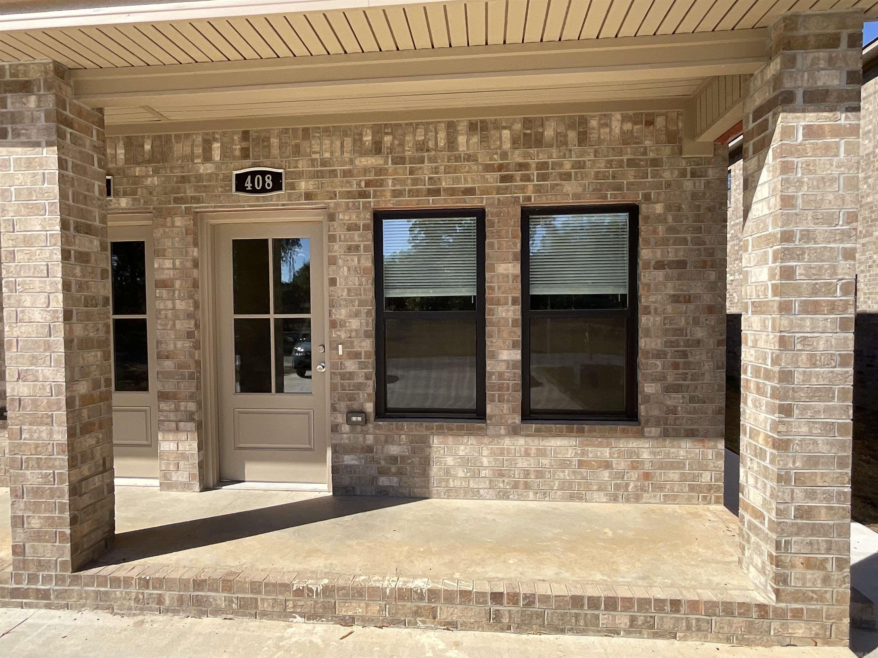 406 & 408 England Street Property Photo 27