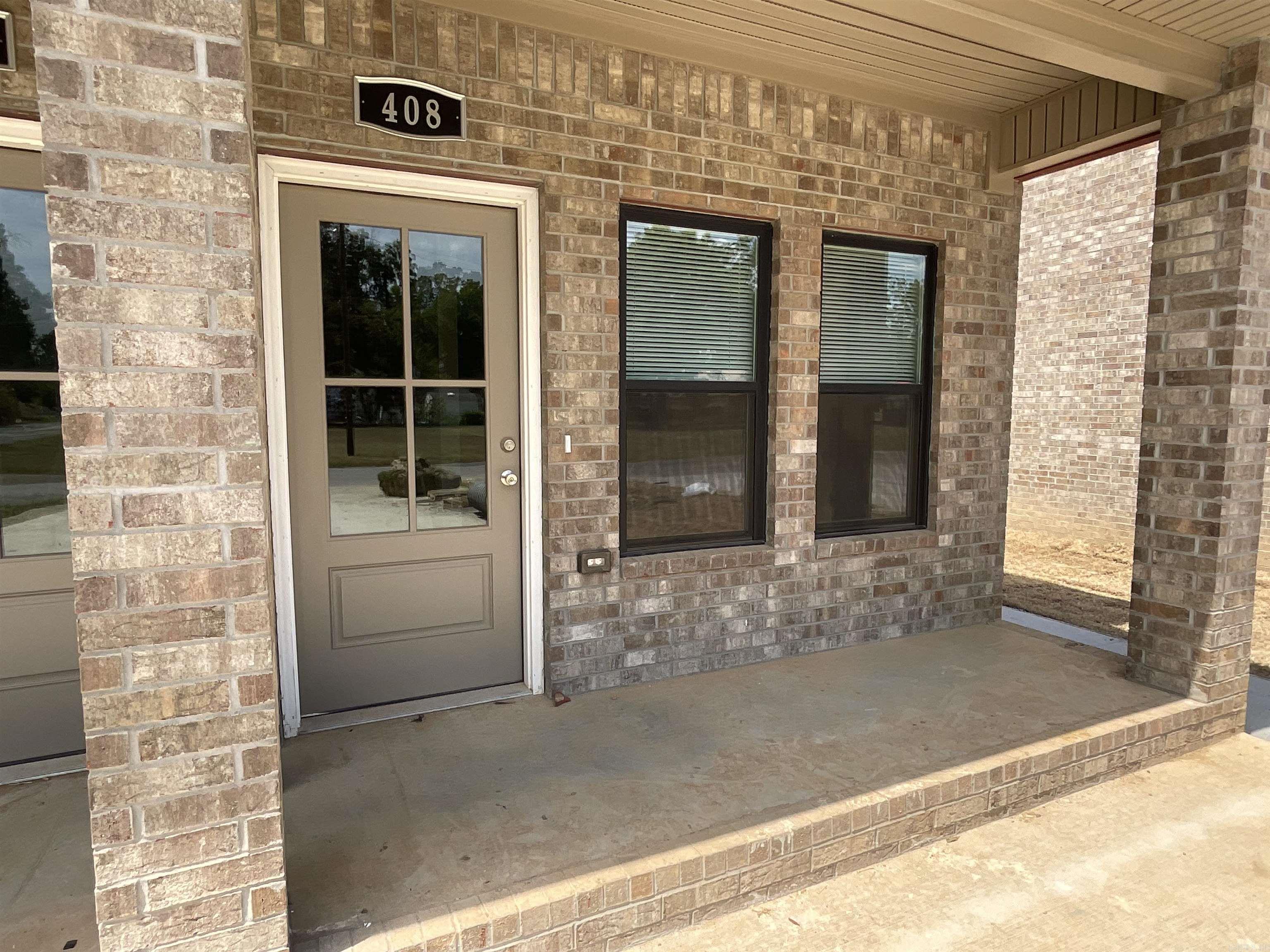 406 & 408 England Street Property Photo 28