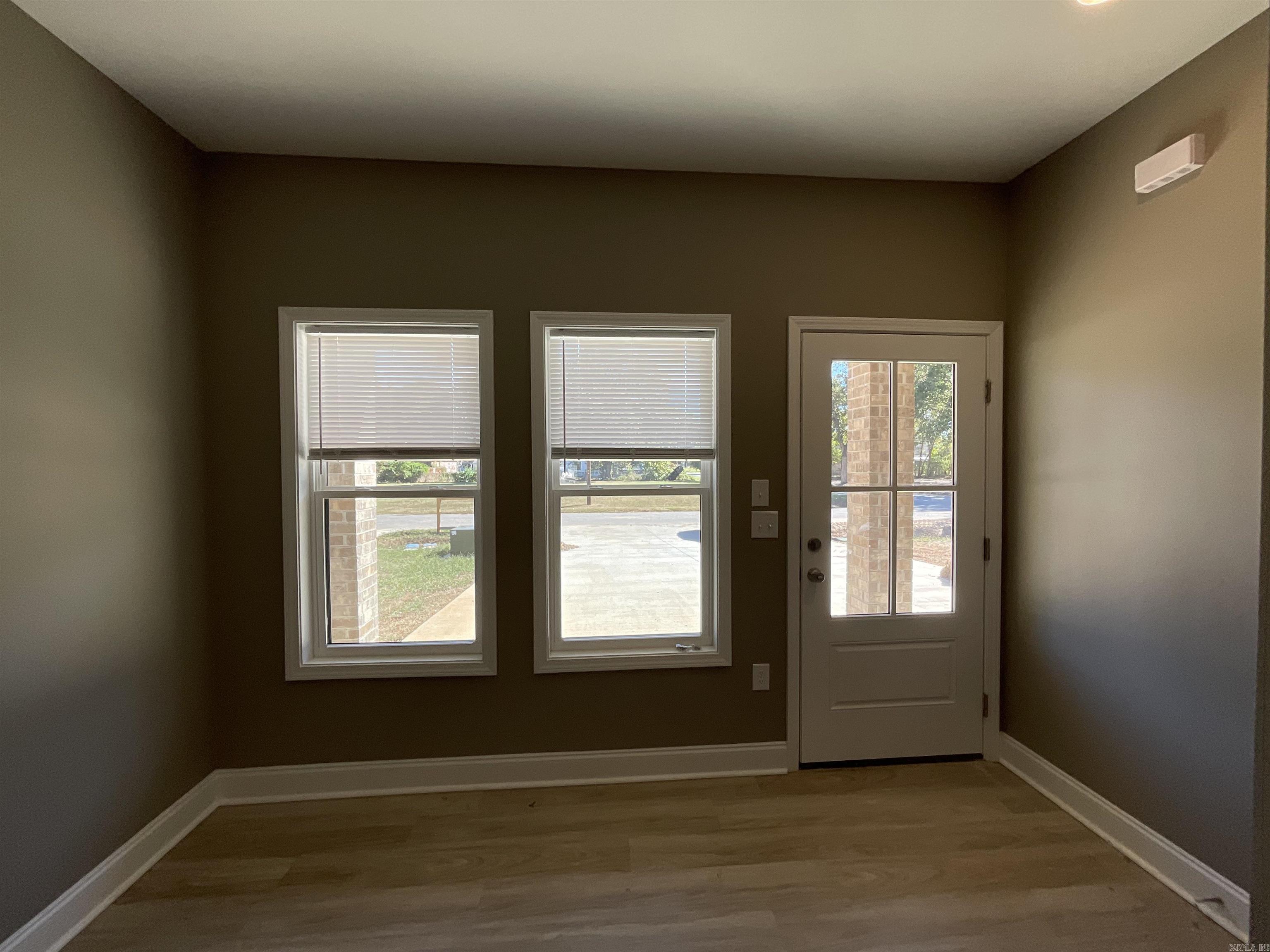 406 & 408 England Street Property Photo 28