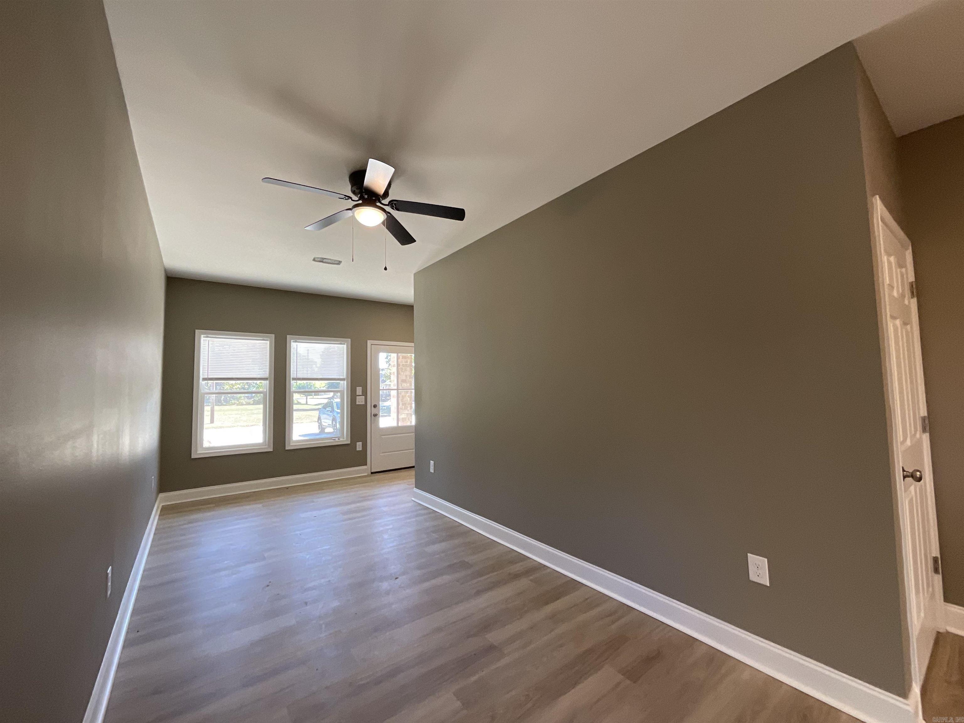 406 & 408 England Street Property Photo 30