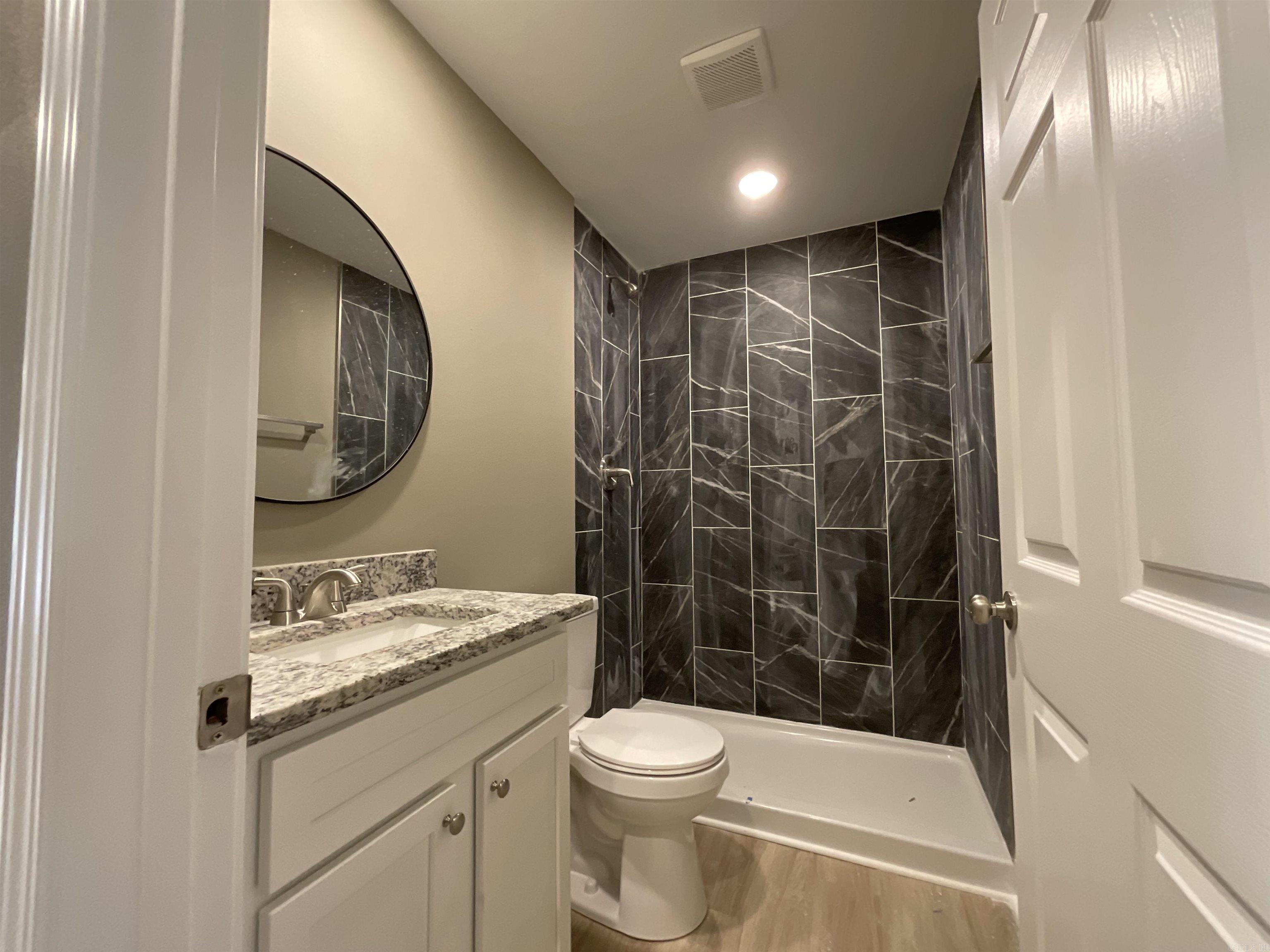 406 & 408 England Street Property Photo 34