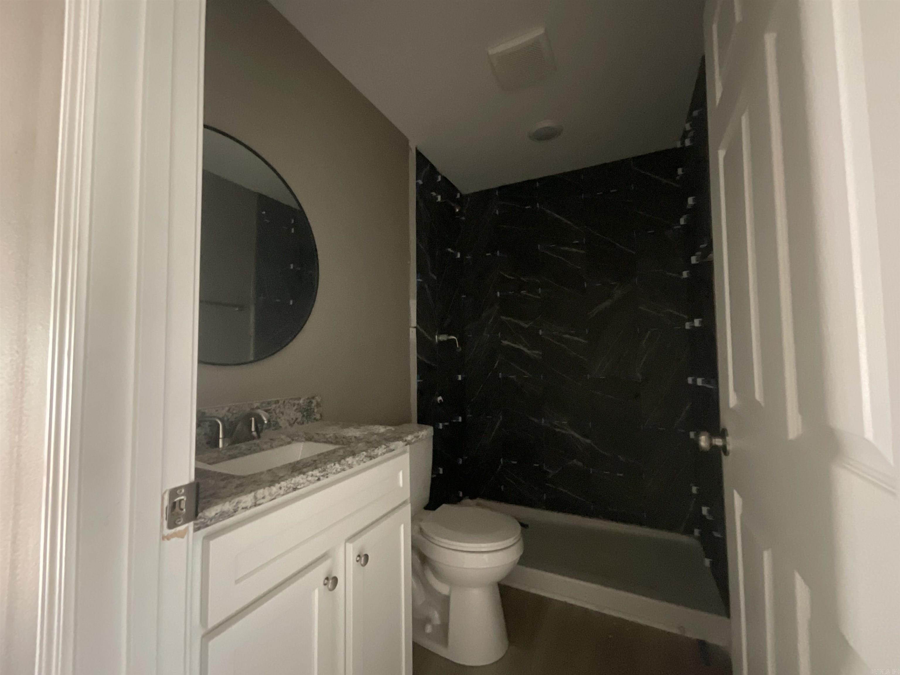 406 & 408 England Street Property Photo 35